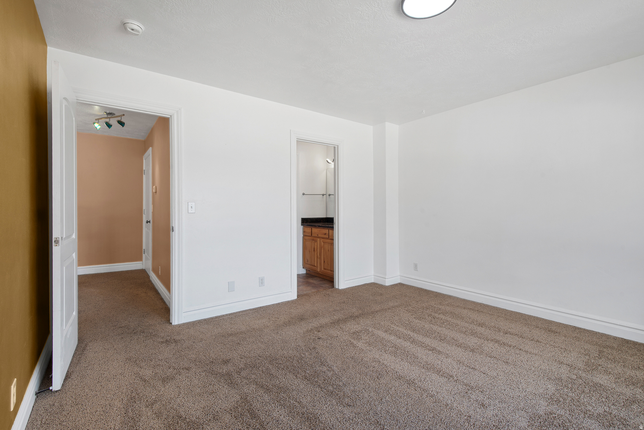 SOUTH WILLOW RANCHES - Residential