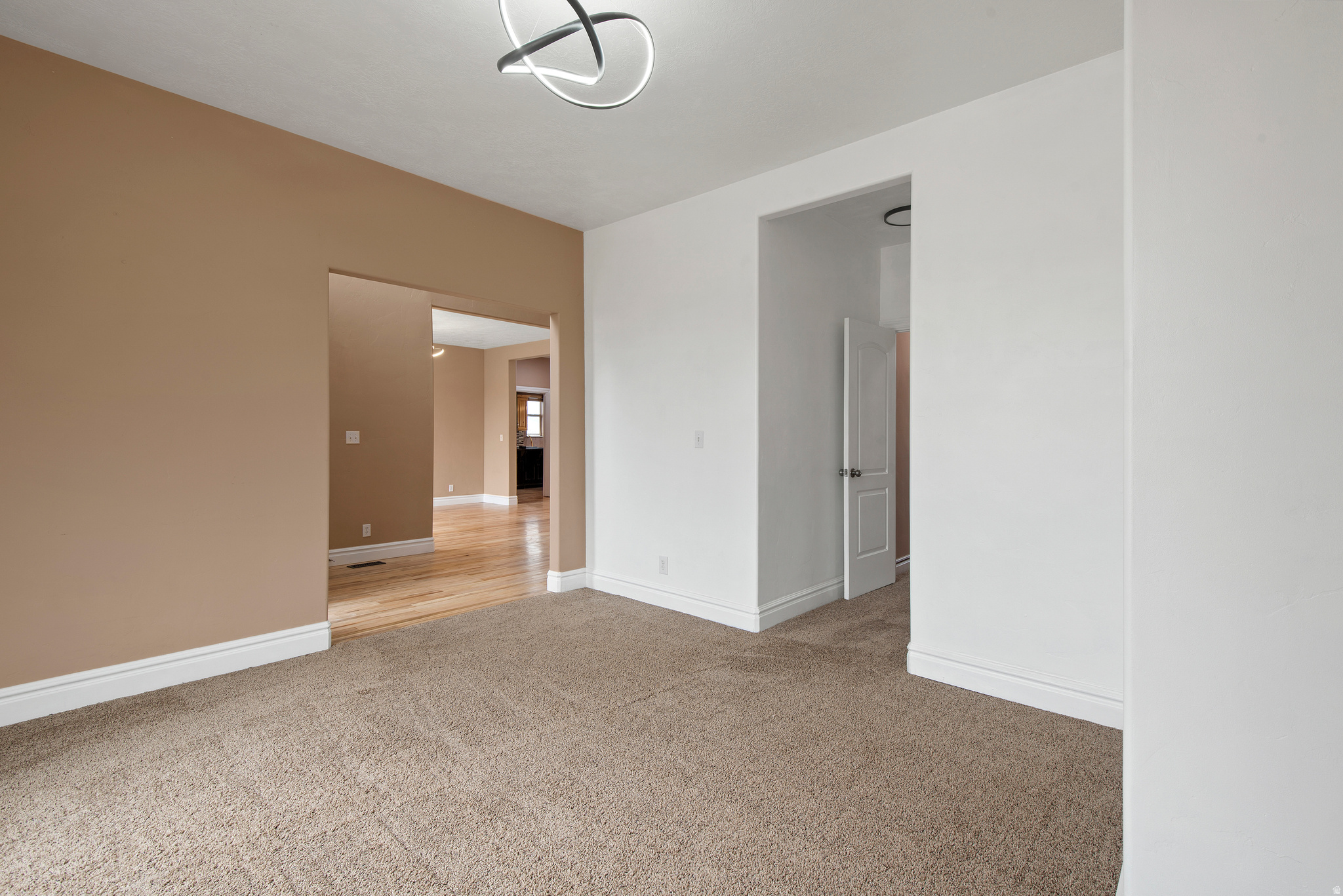 SOUTH WILLOW RANCHES - Residential