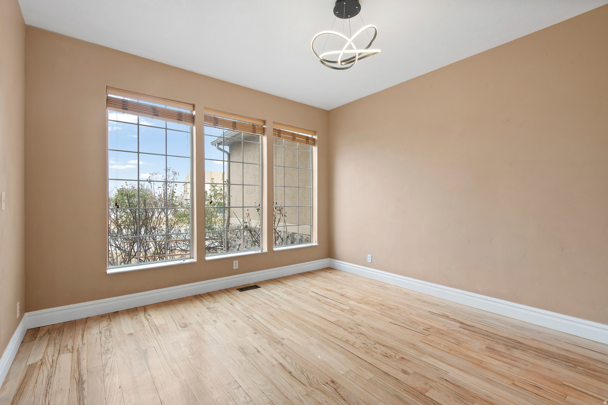 SOUTH WILLOW RANCHES - Residential