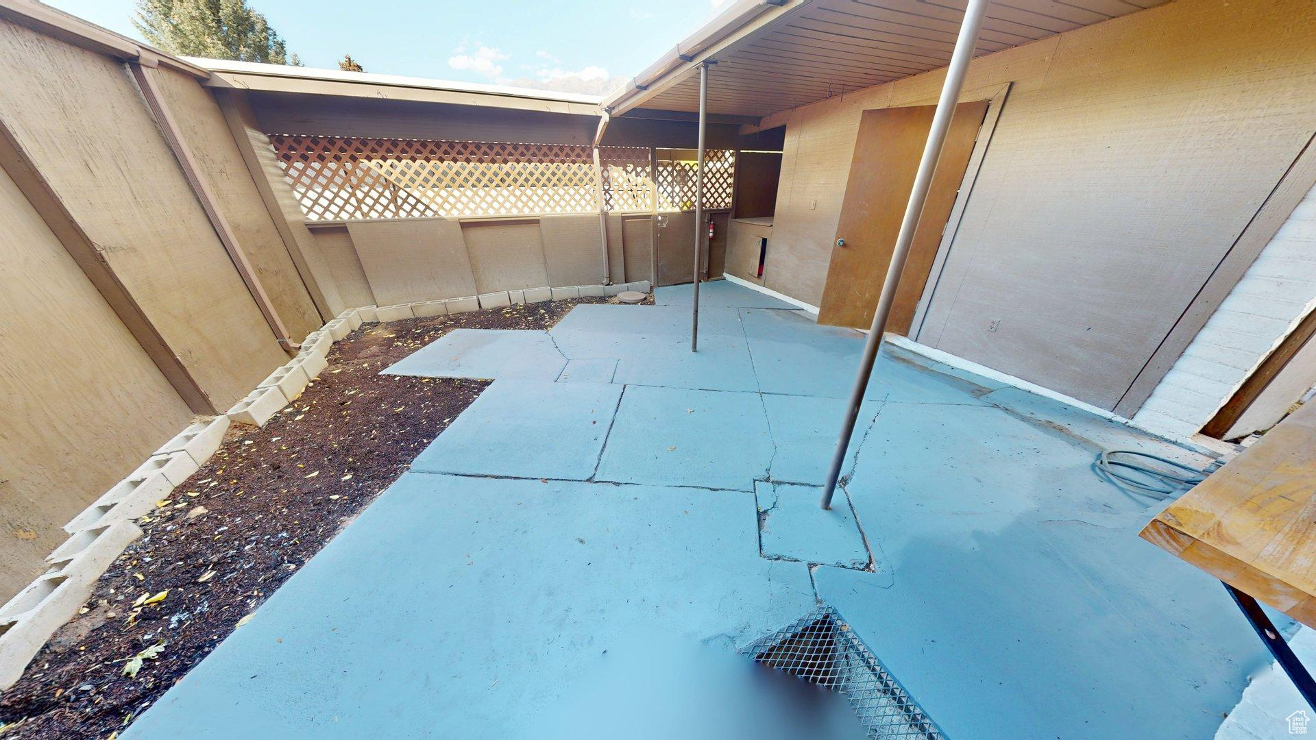 THREE FOUNTAINS - Residential