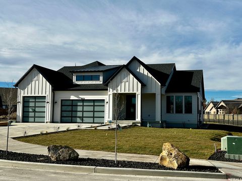 Tiny photo for 1769 N SIENA CIR #2, Pleasant Grove, UT 84062 (MLS # 2148852)