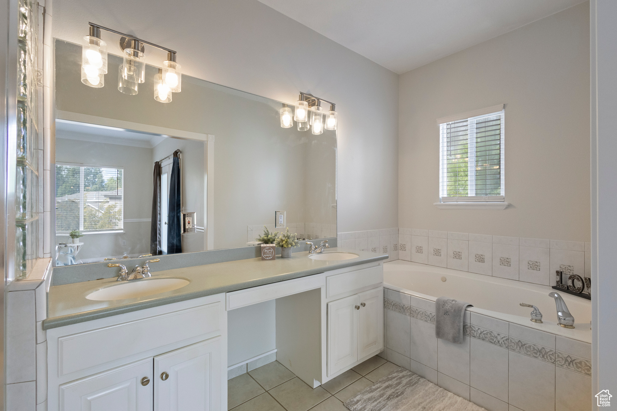 MARINA VILLAGE - Residential Income