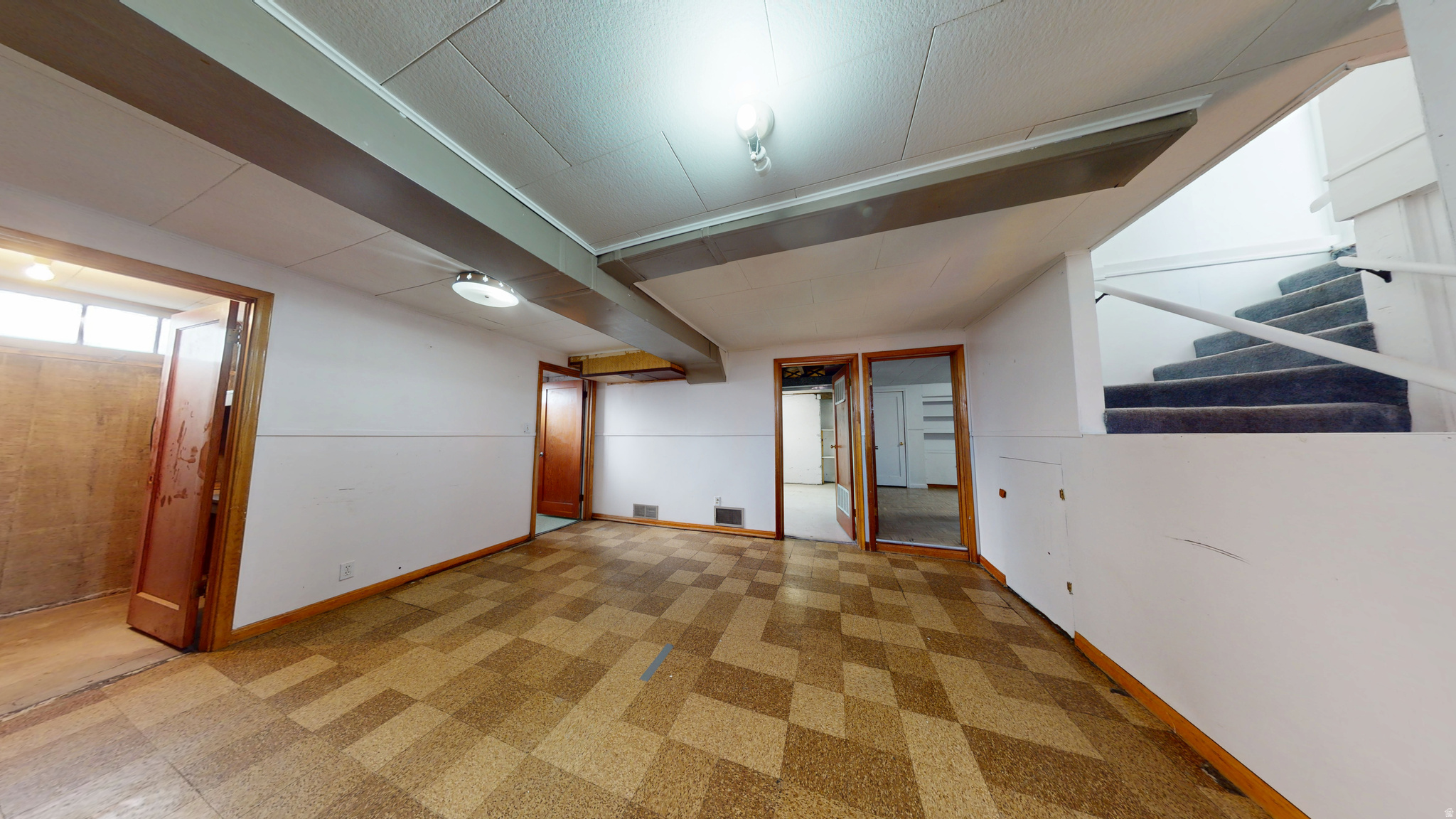 PARKDALE TWS; N 77 FT; W 150 FT; S 77 FT; E 150 FT - Residential