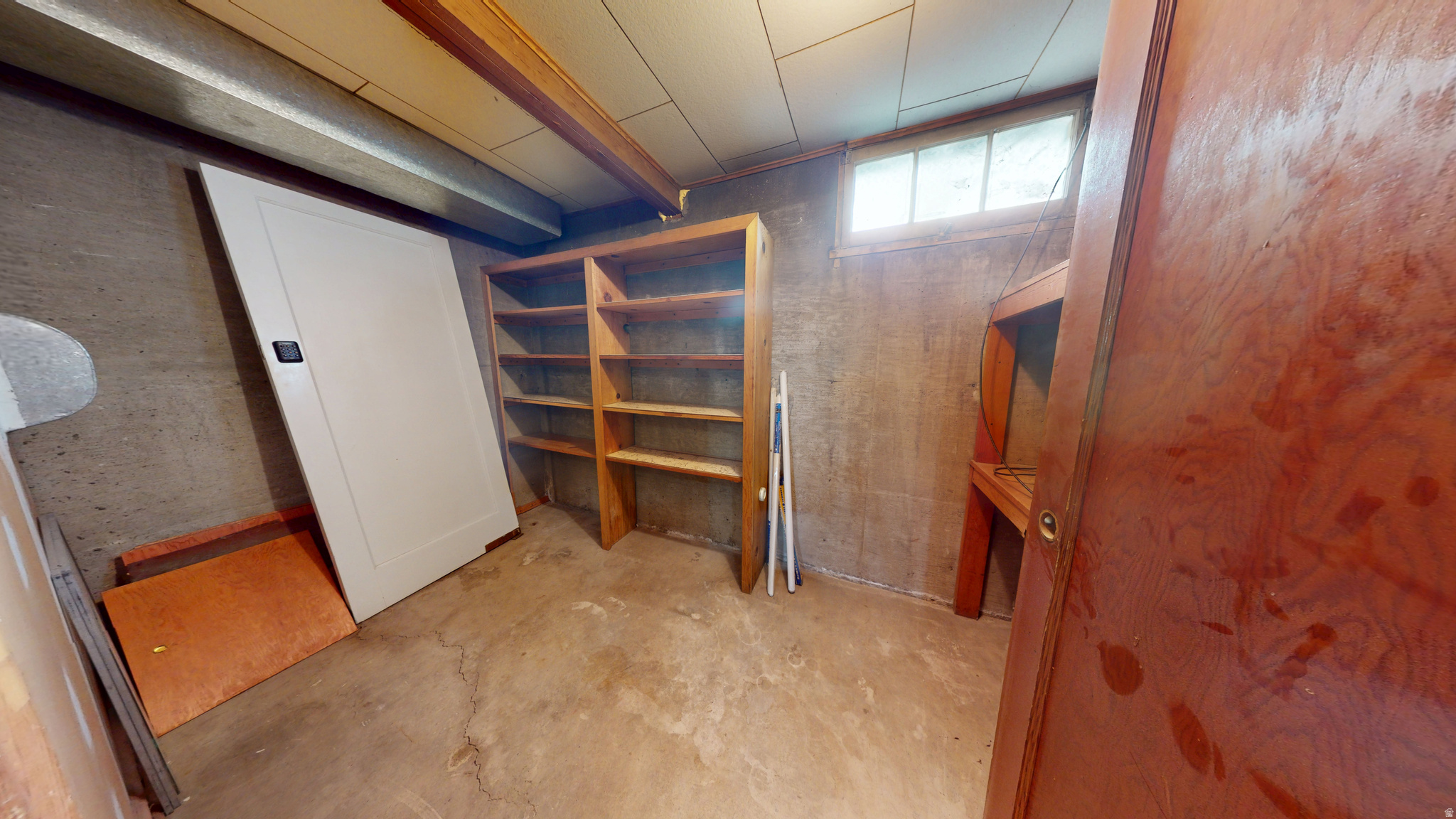 PARKDALE TWS; N 77 FT; W 150 FT; S 77 FT; E 150 FT - Residential