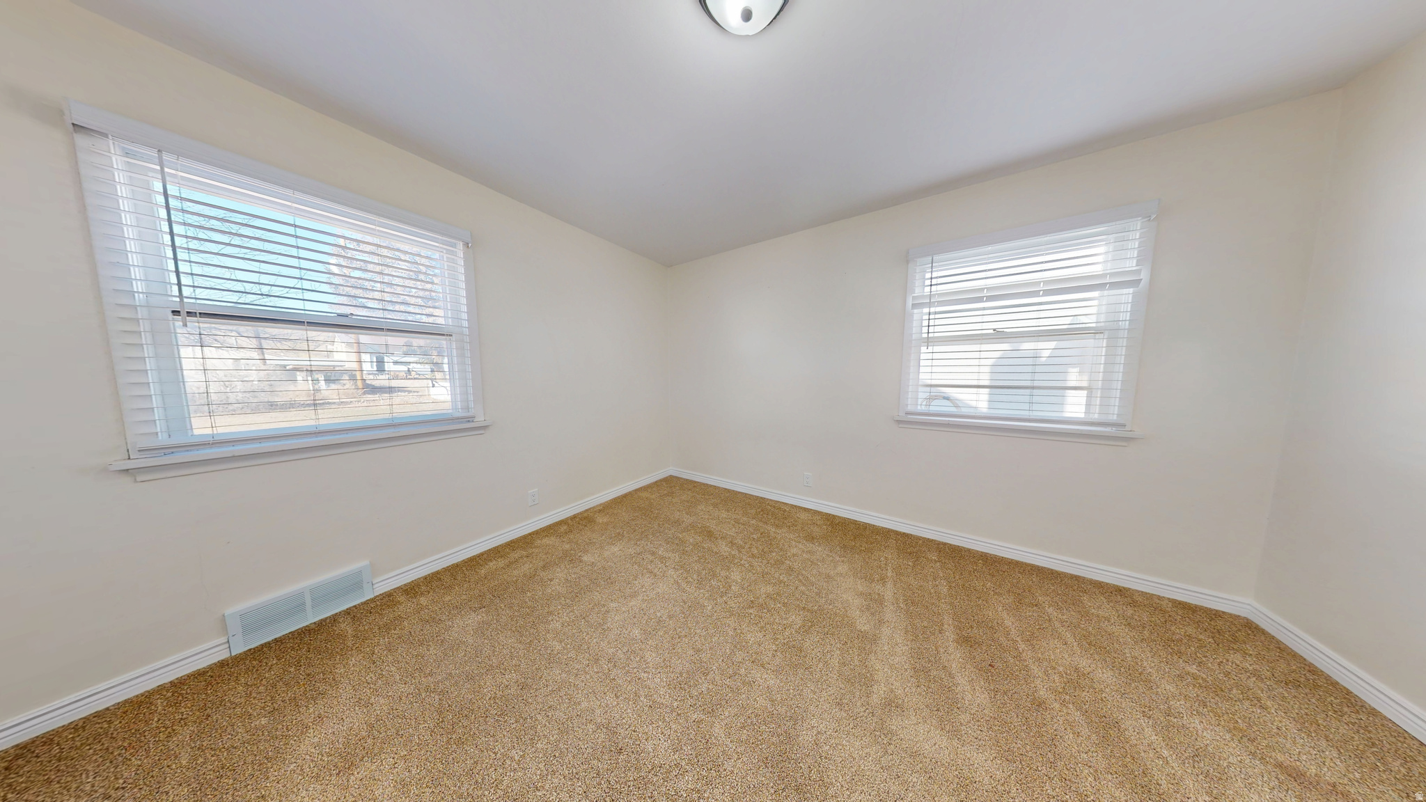 PARKDALE TWS; N 77 FT; W 150 FT; S 77 FT; E 150 FT - Residential