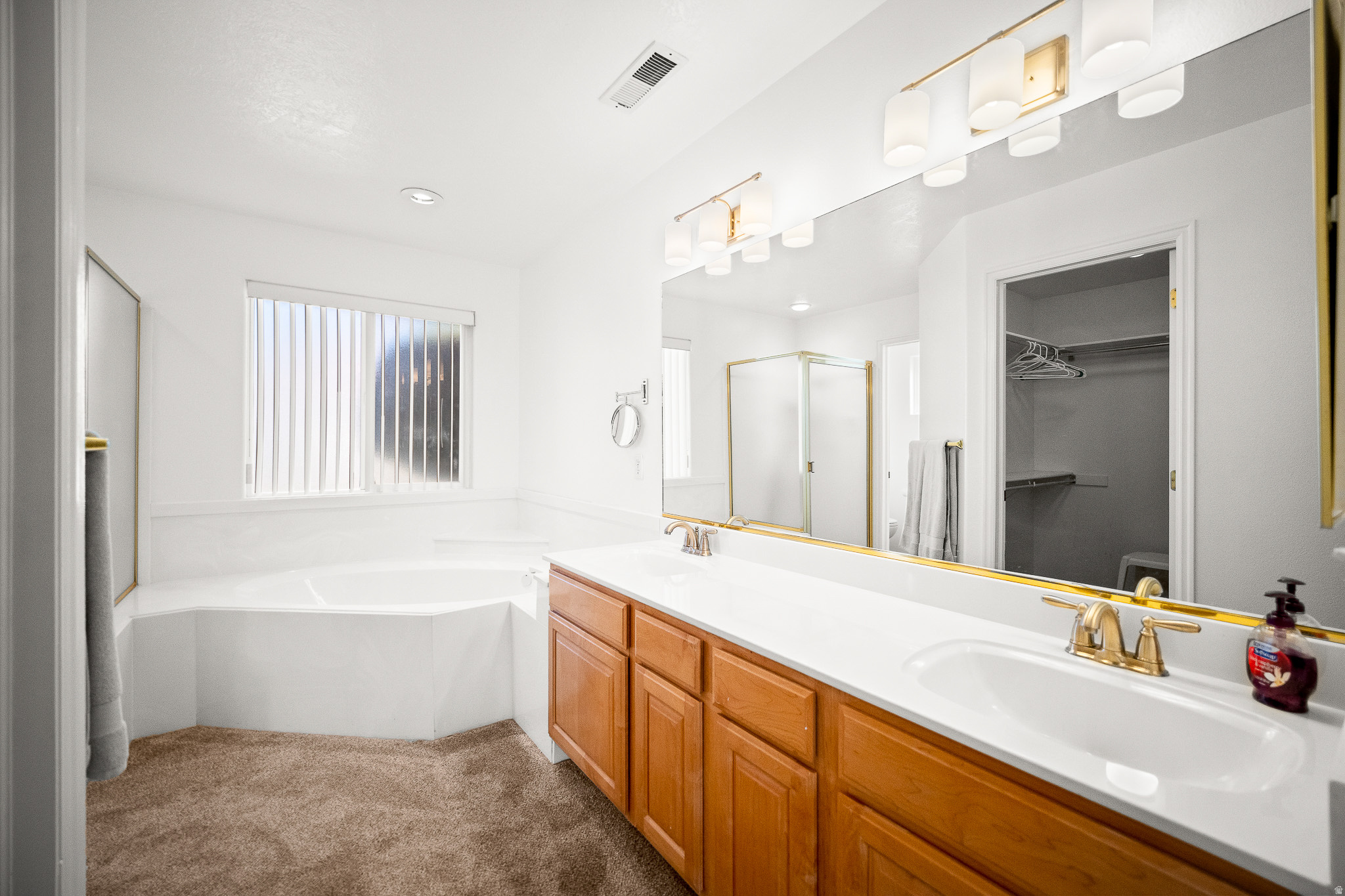 VILLAS AT GREEN VALLEY - Residential