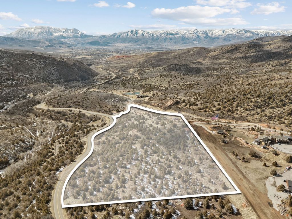 Photo of 8665 E LAKE RD, Heber City, UT 84032 (MLS # 2140073)