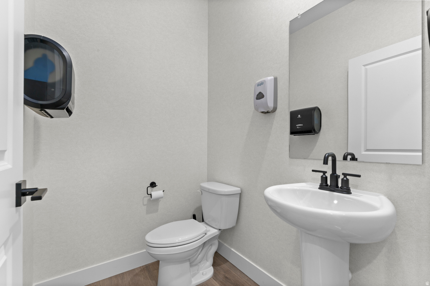 MOUNTAINSIDE ESTATES - Residential