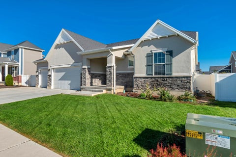 Tiny photo for 1403 E LOWE PEAK DR, Eagle Mountain, UT 84005 (MLS # 2181426)