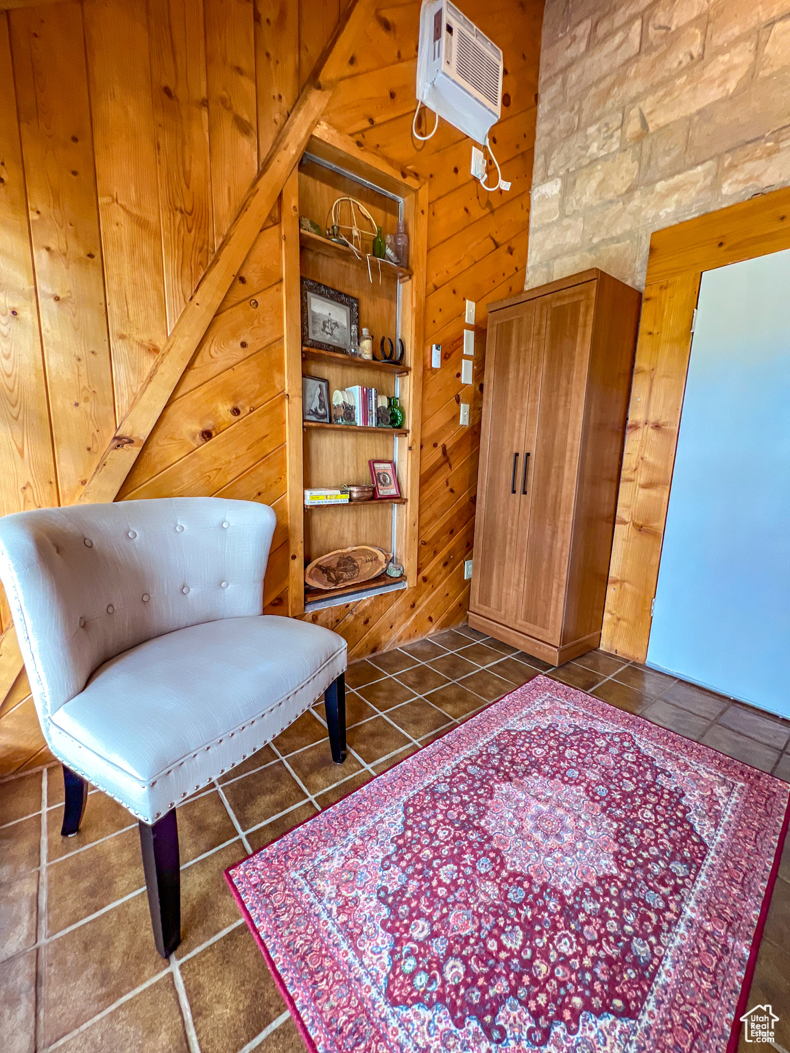 EPHRAIM - Residential