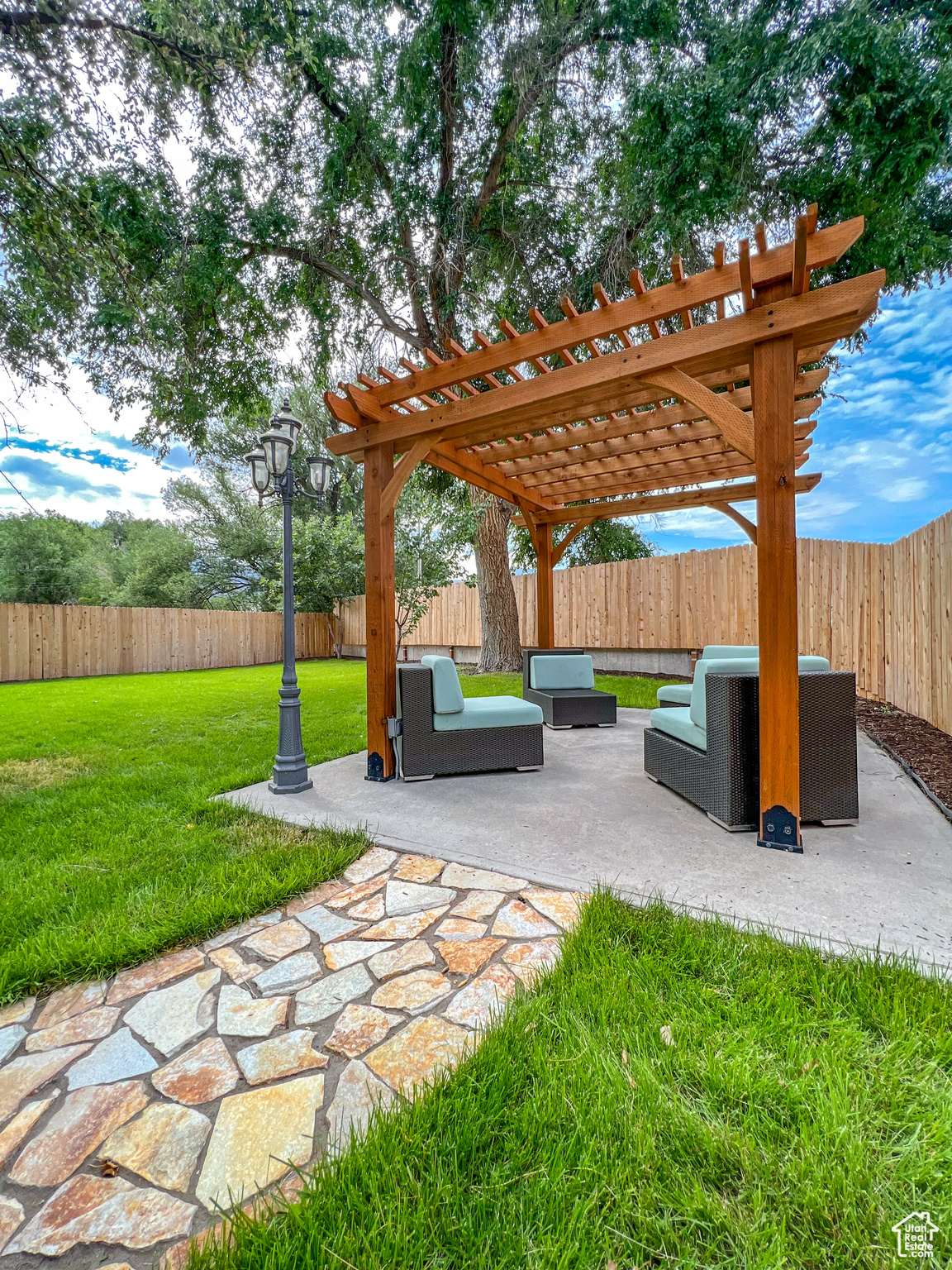 EPHRAIM - Residential