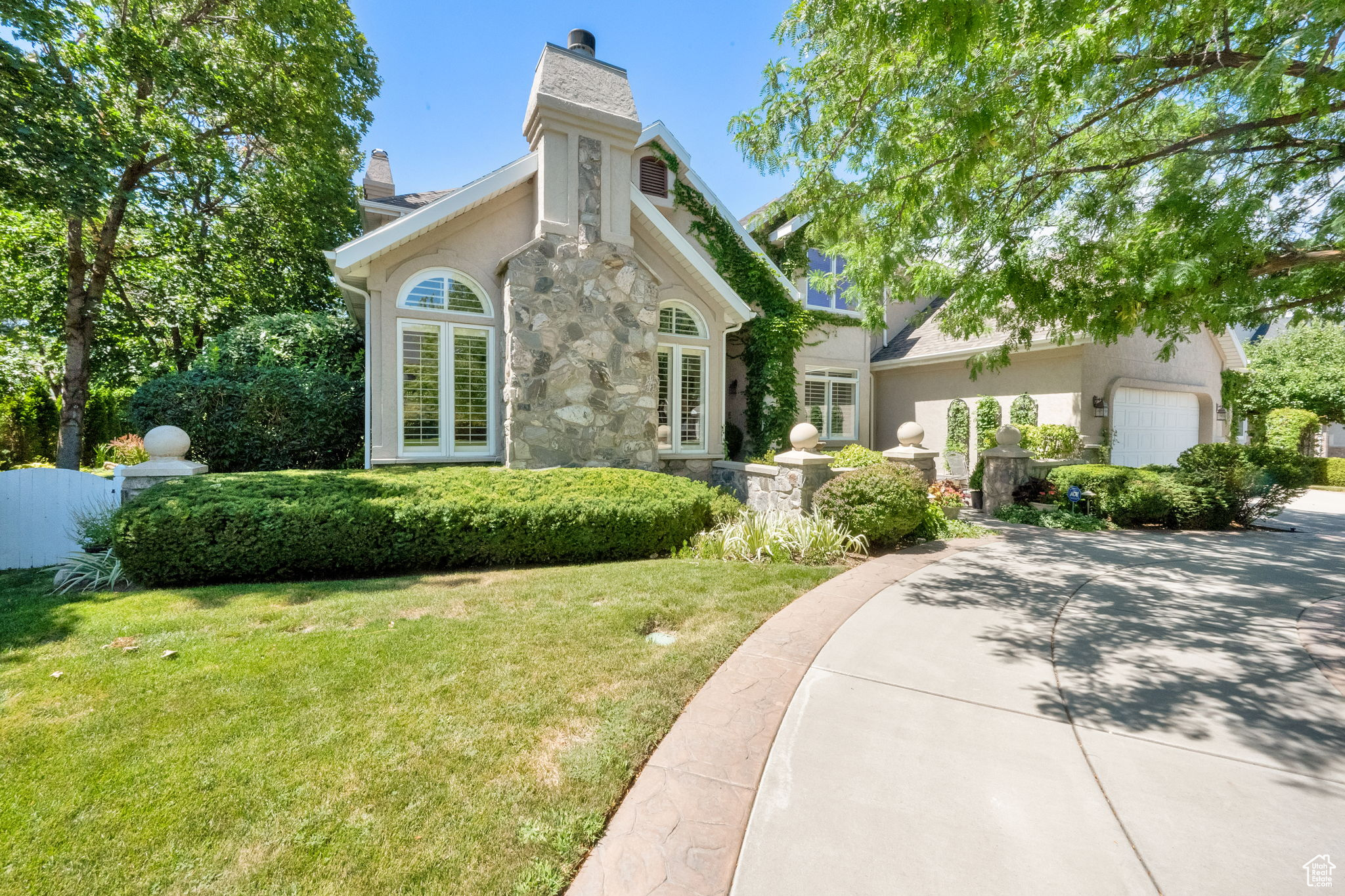 THE DOWNS - Residential