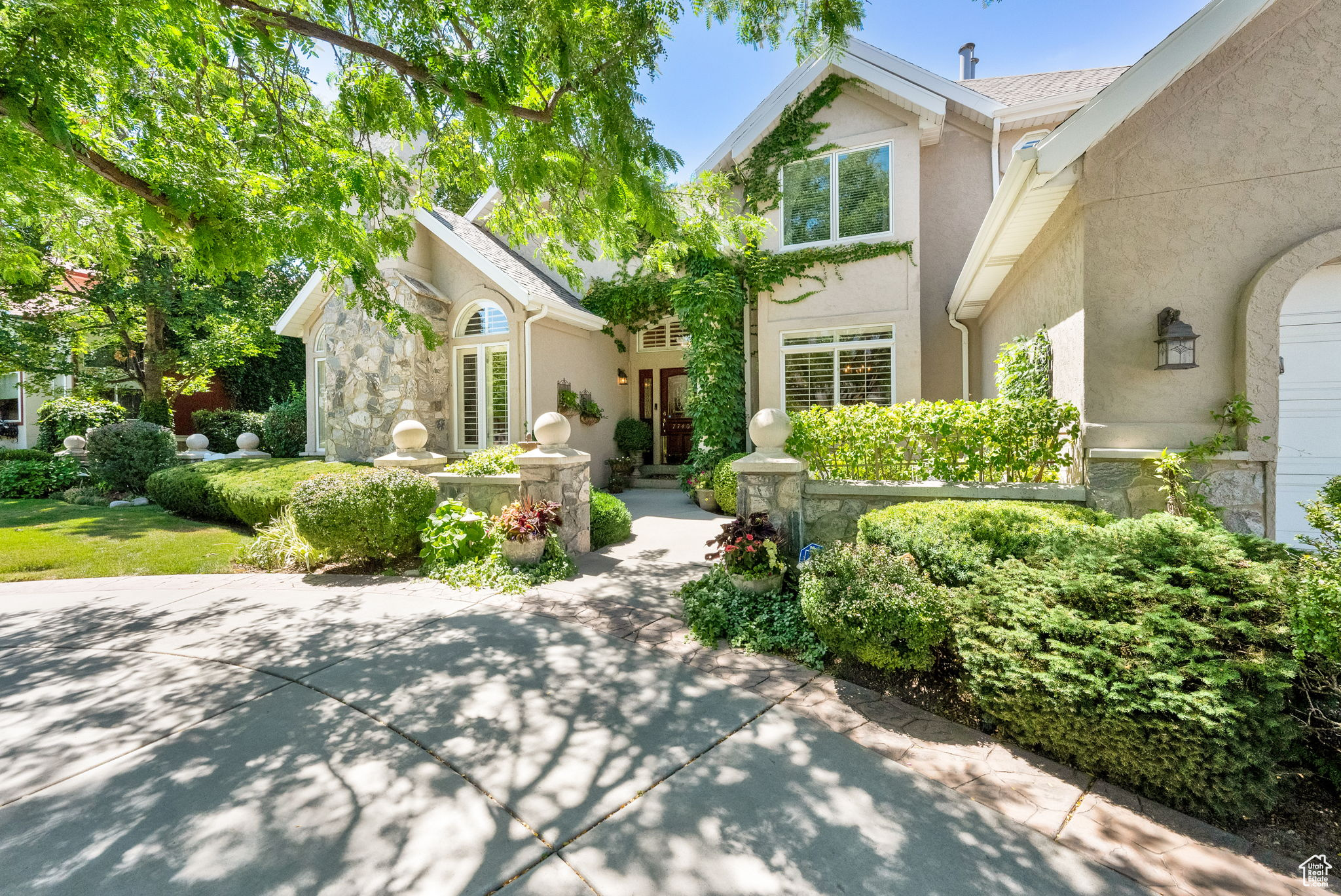 THE DOWNS - Residential