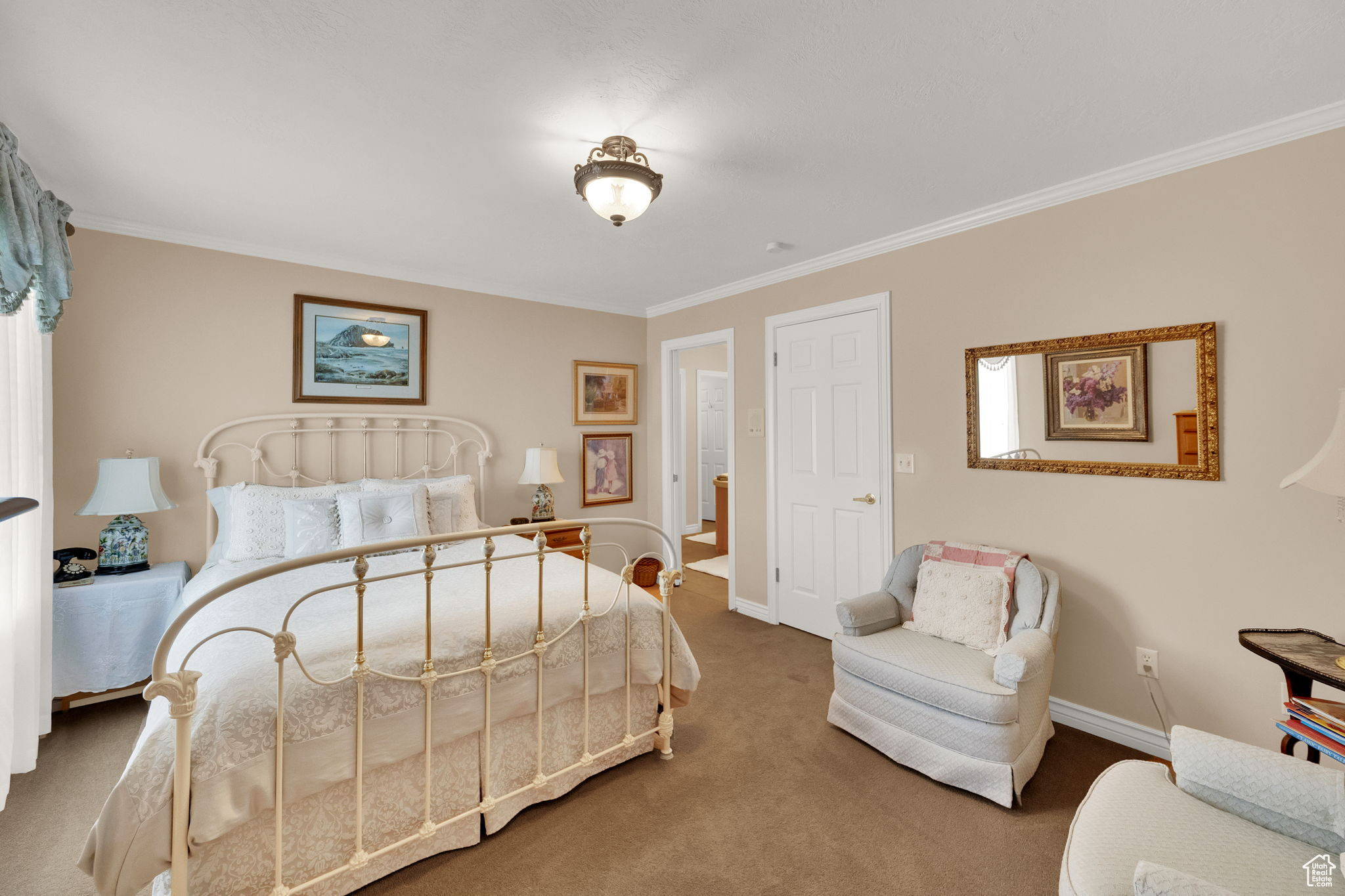 THE DOWNS - Residential