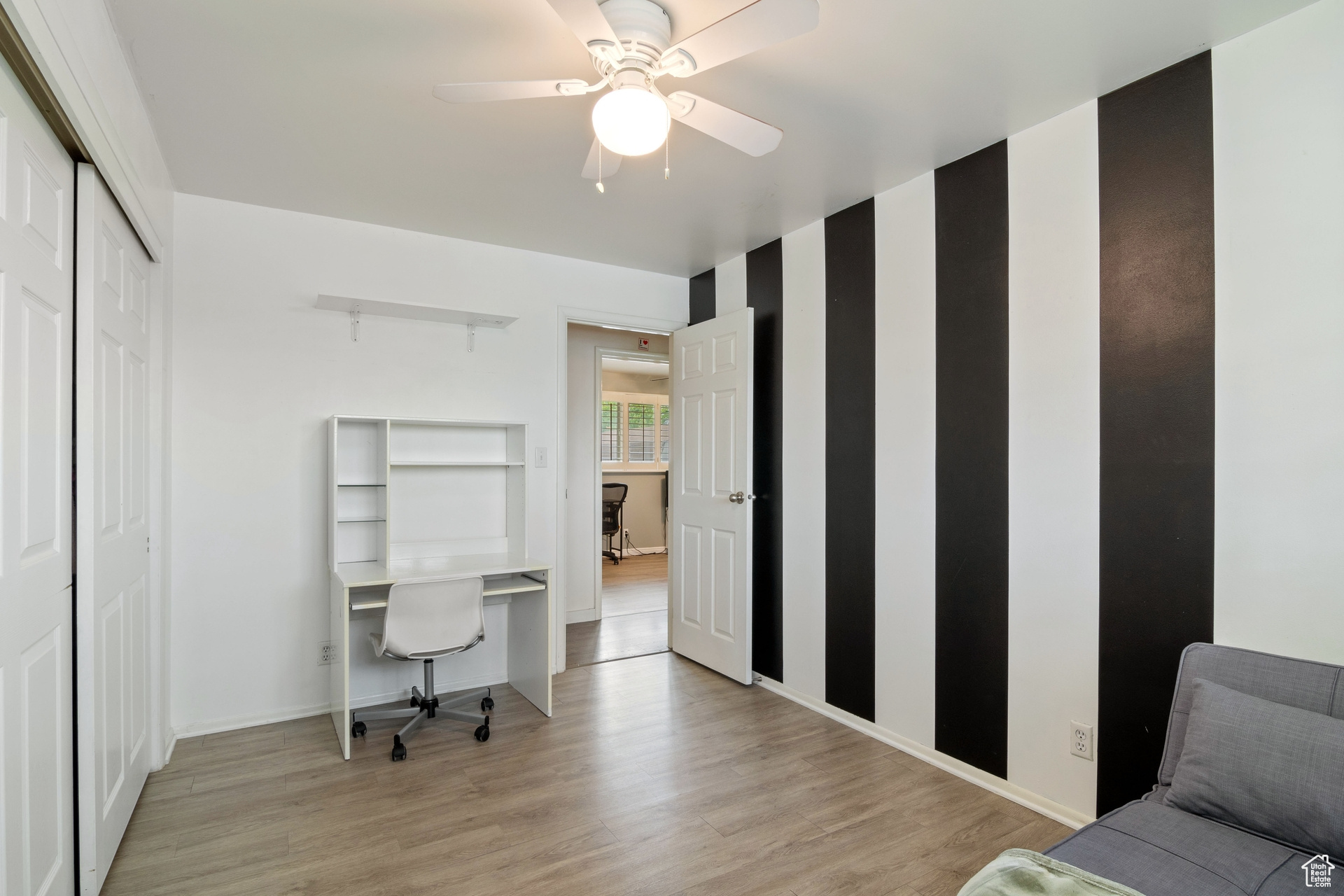 LAZY BAR - Residential