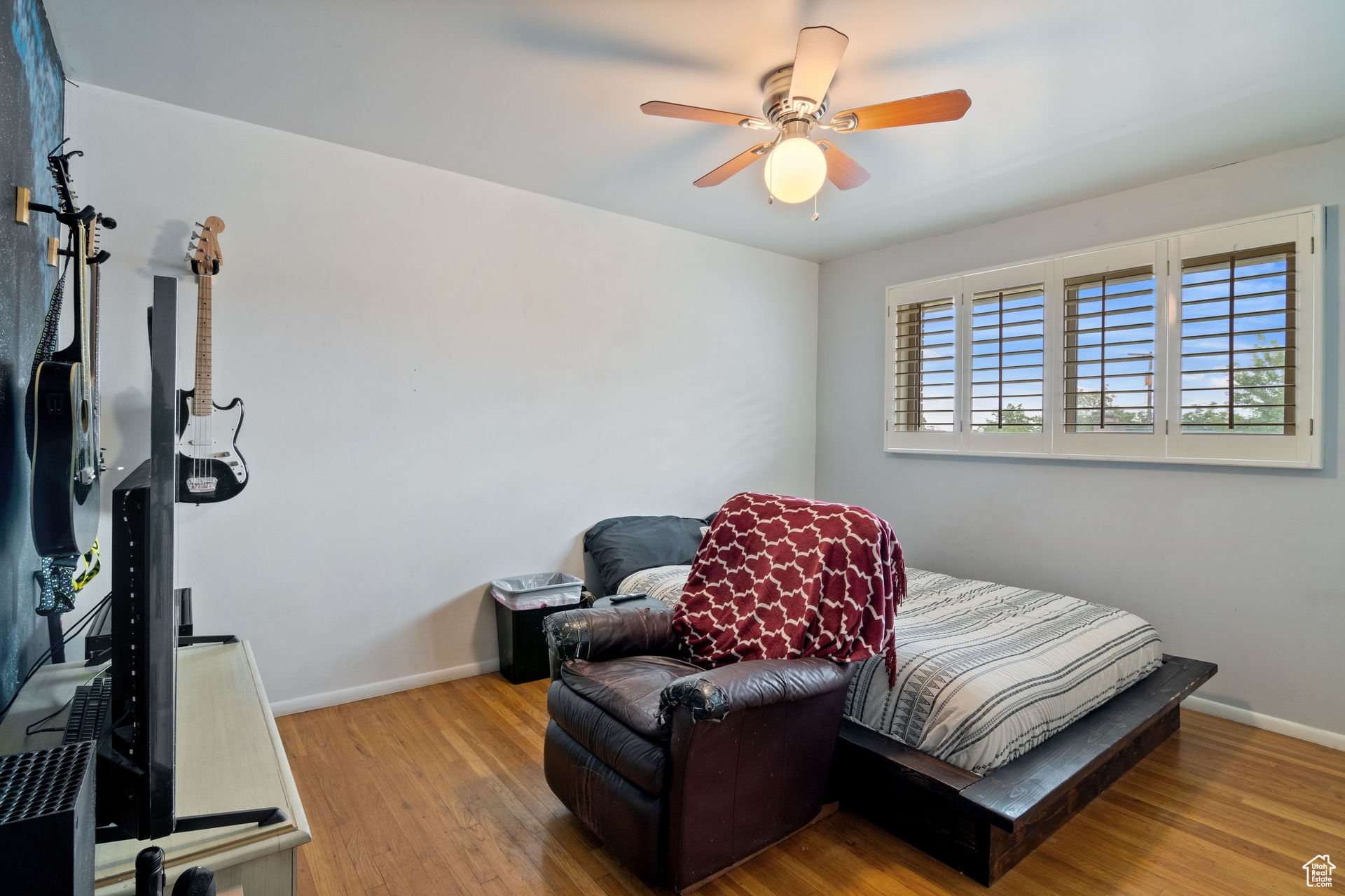 LAZY BAR - Residential