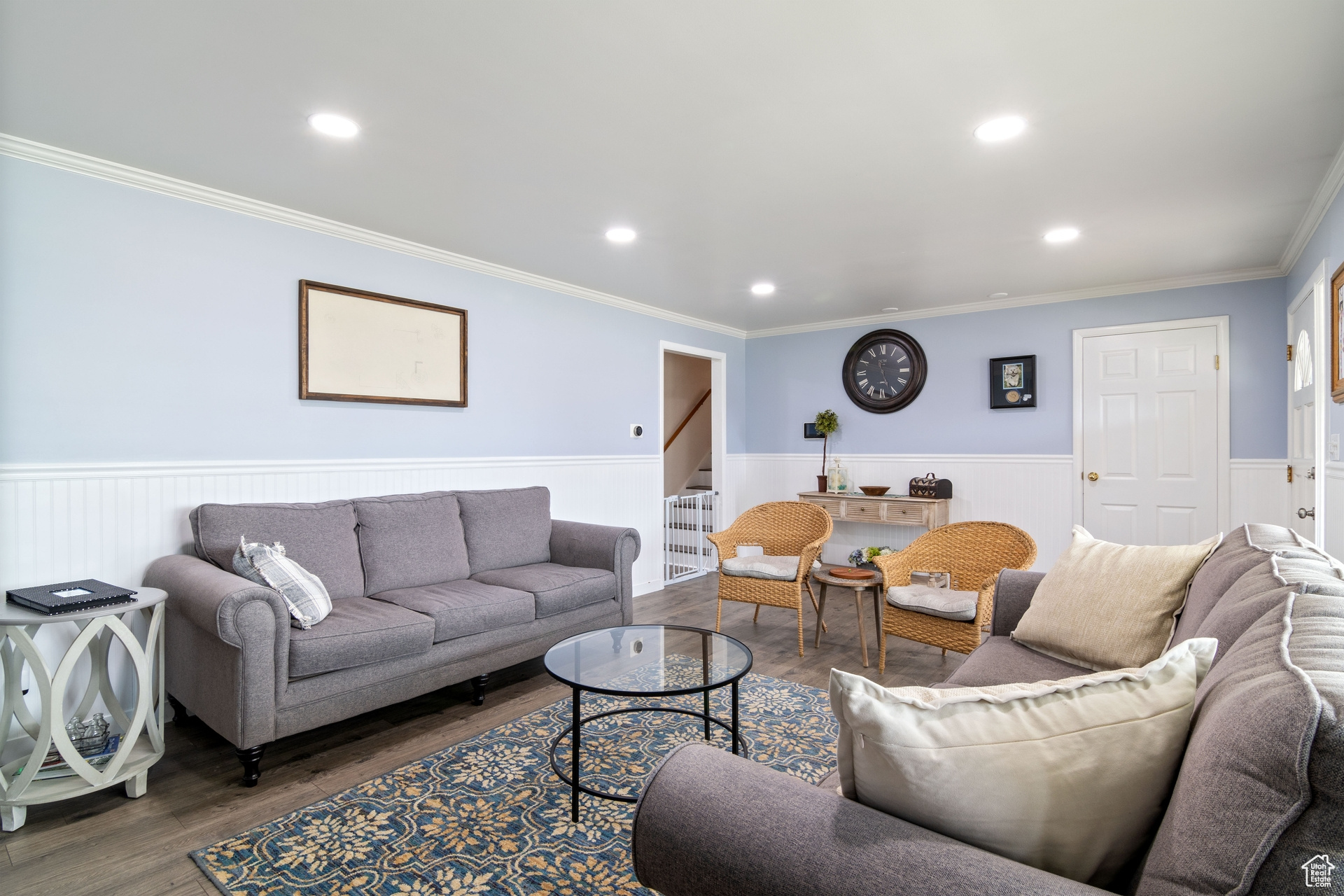 LAZY BAR - Residential