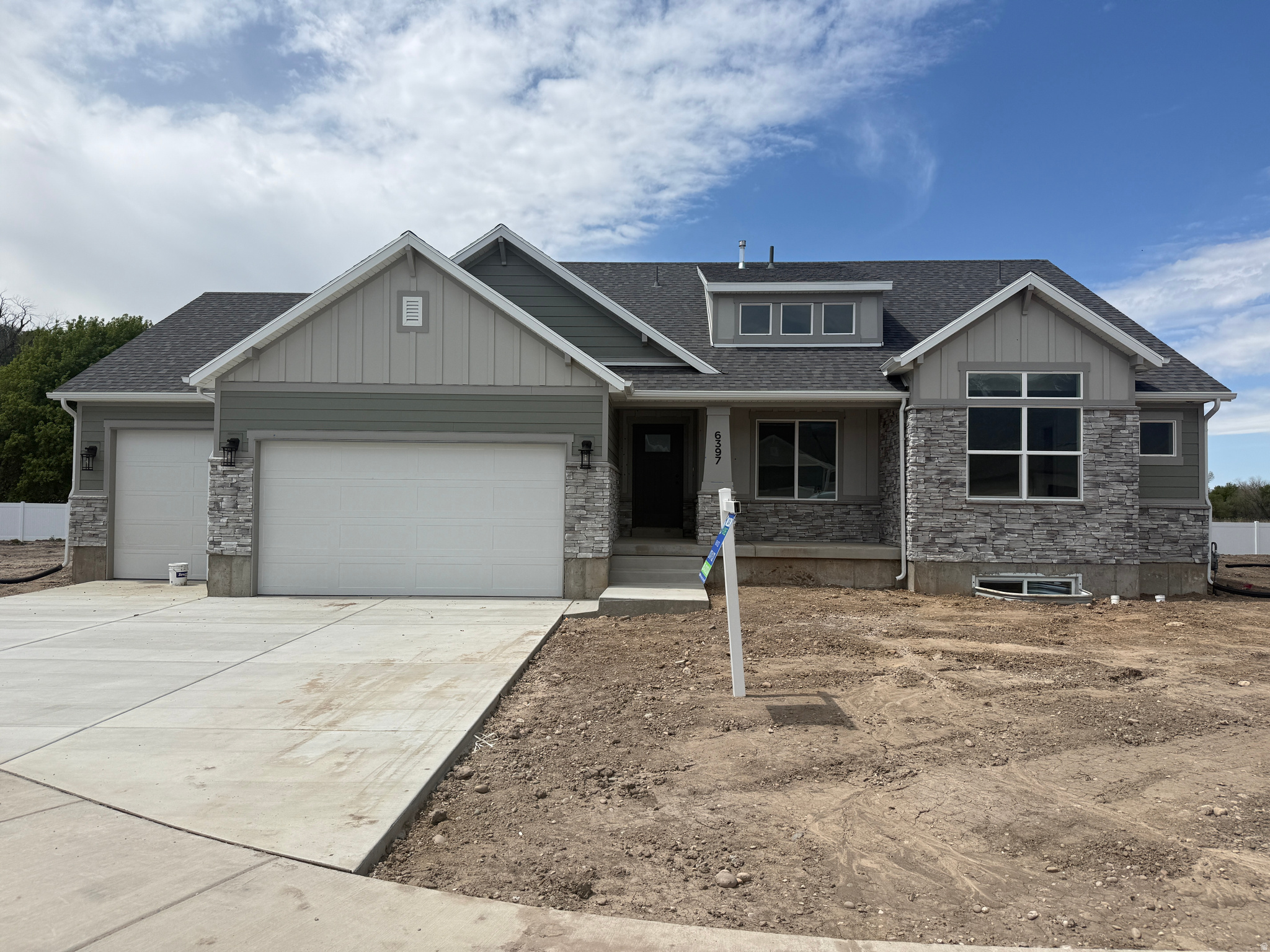 RIVERWOOD - Residential
