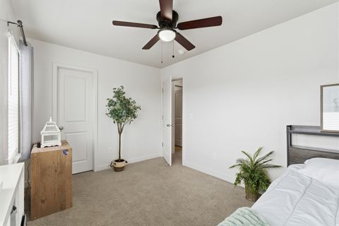 Tiny photo for 7073 N MOUNTAIN FIELD DR, Eagle Mountain, UT 84005 (MLS # 2136981)