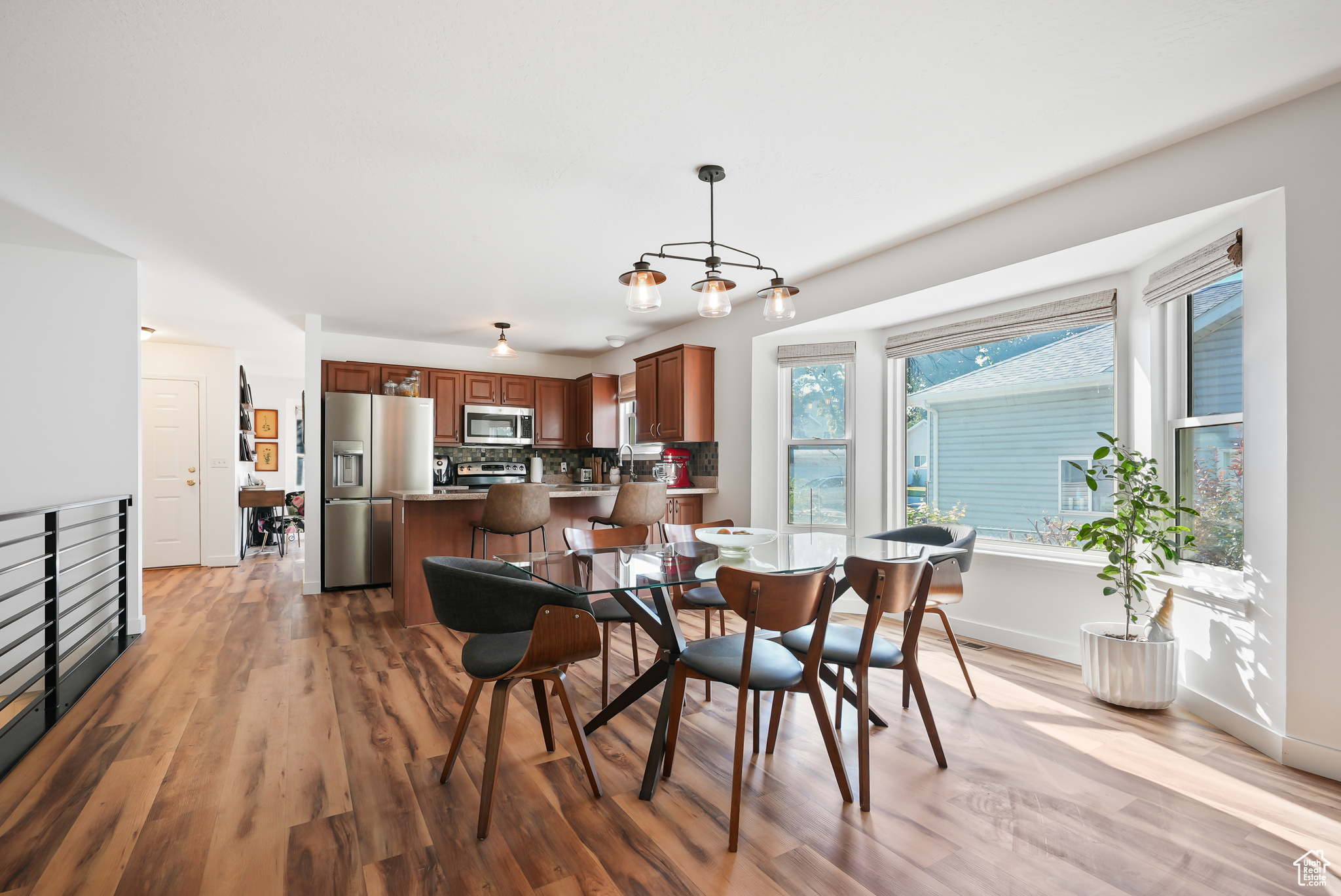 FALCON RIDGE - Residential