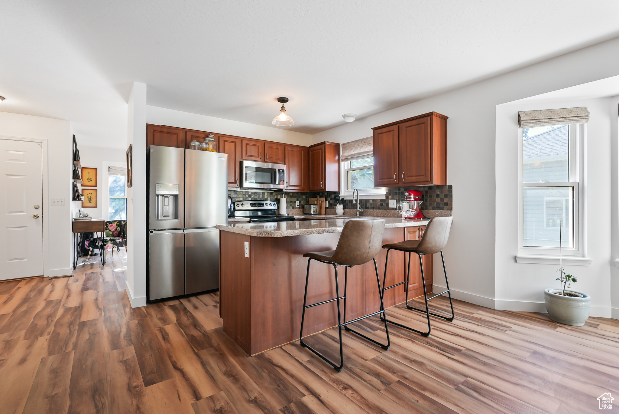 FALCON RIDGE - Residential