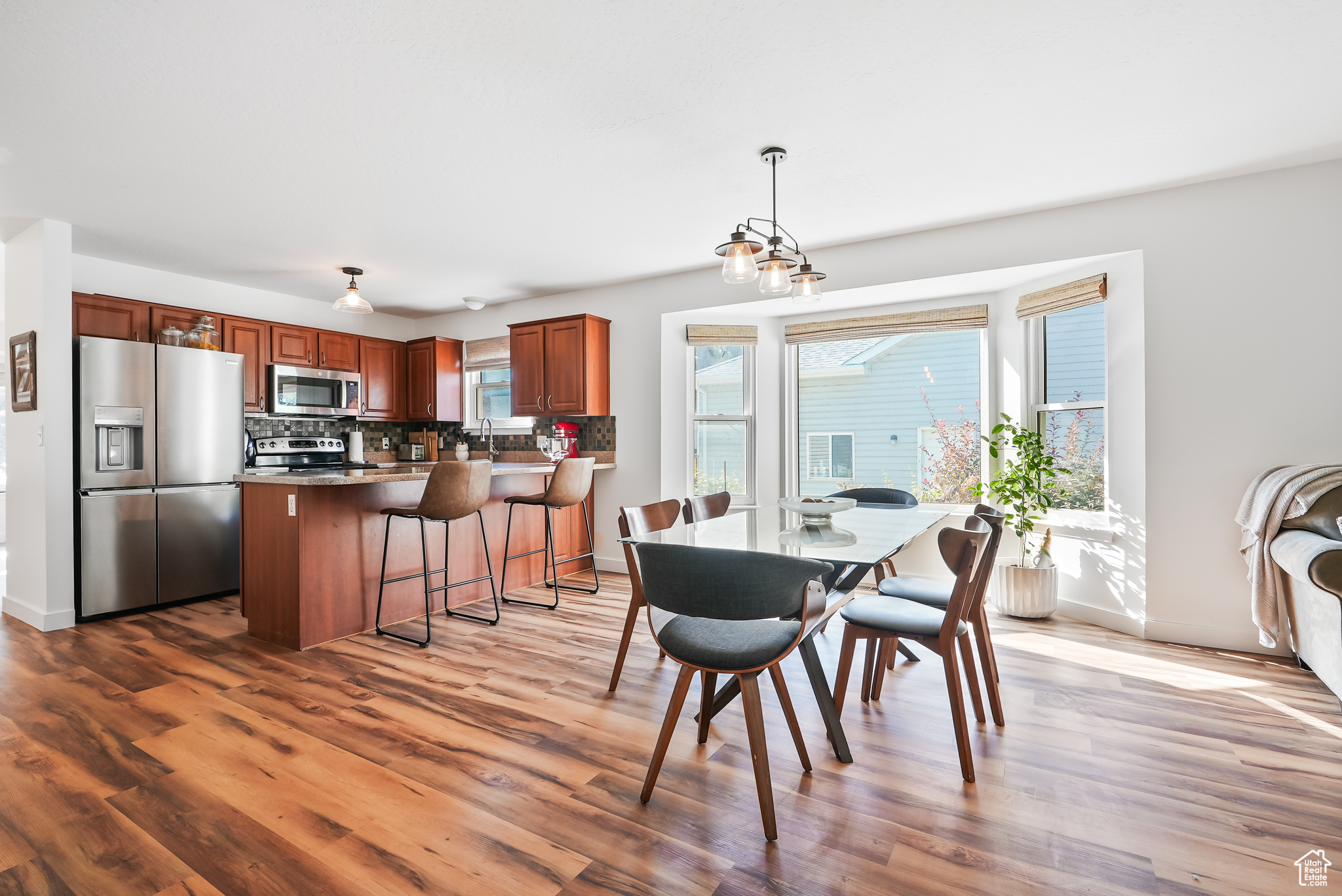 FALCON RIDGE - Residential