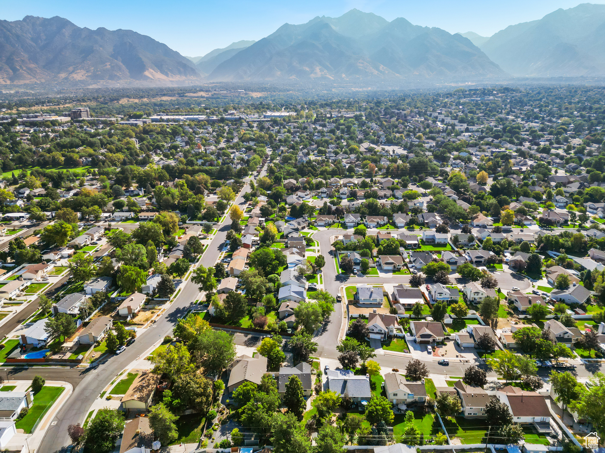 FALCON RIDGE - Residential