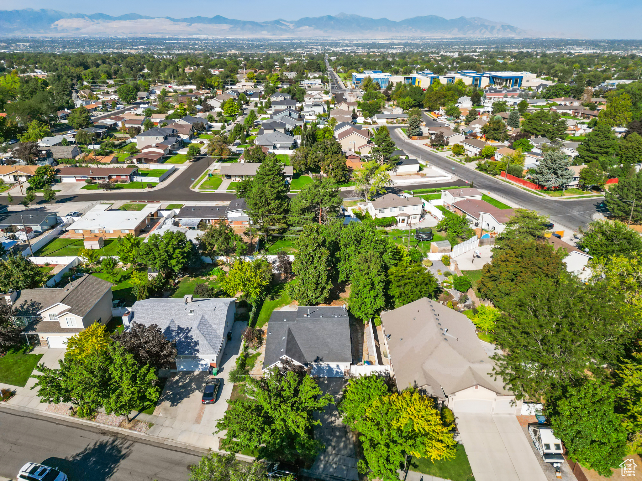 FALCON RIDGE - Residential