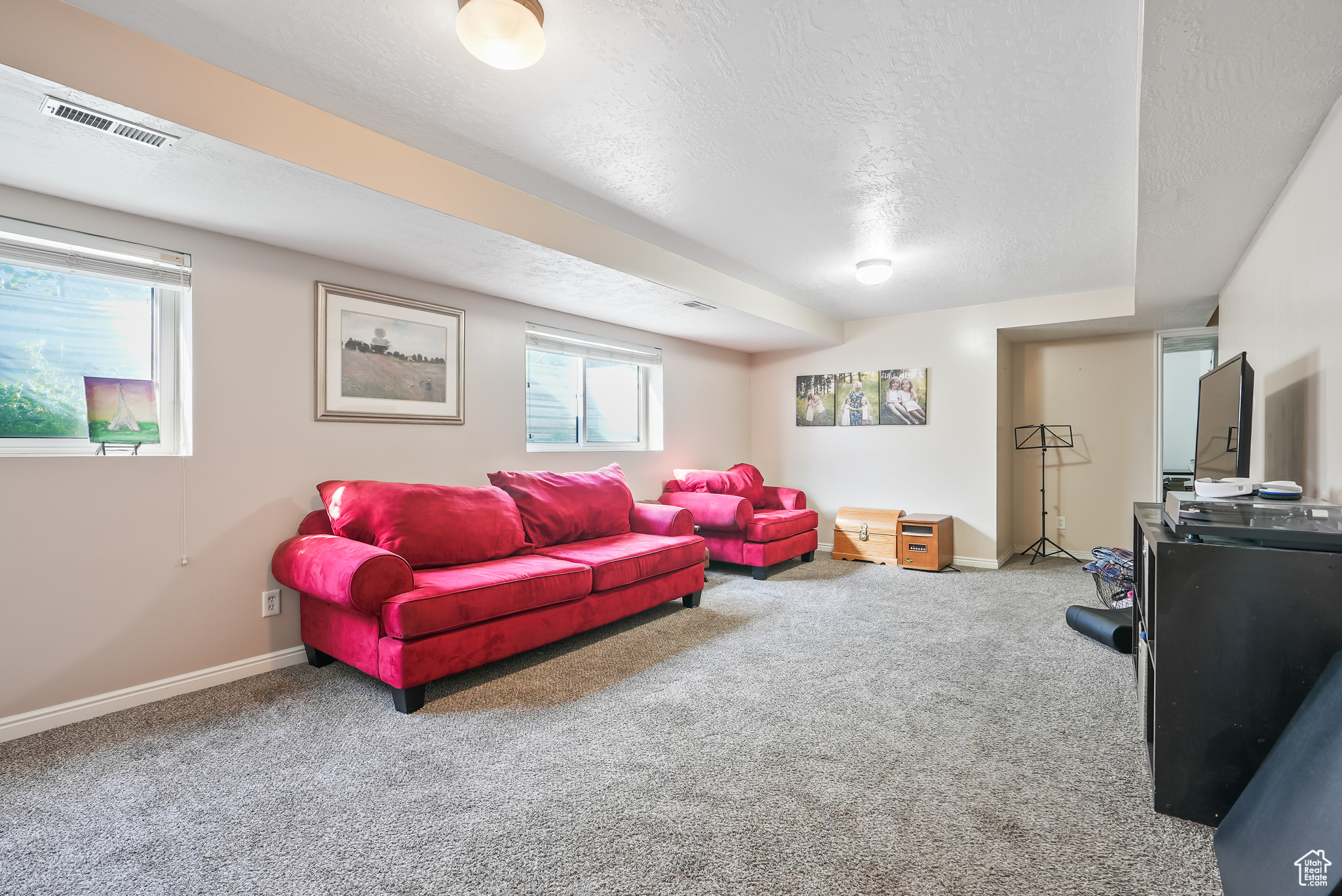 FALCON RIDGE - Residential