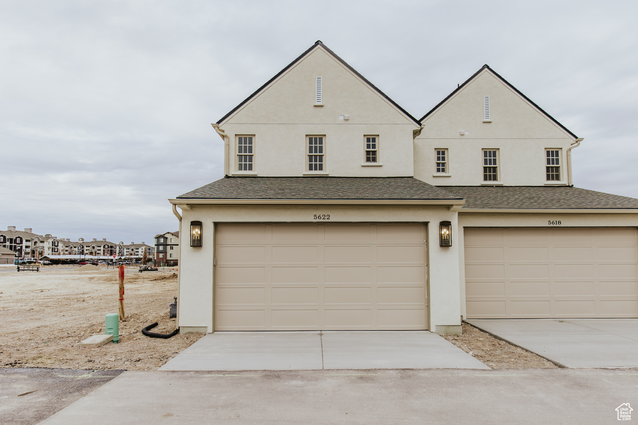 CAMDEN COMMONS - Residential