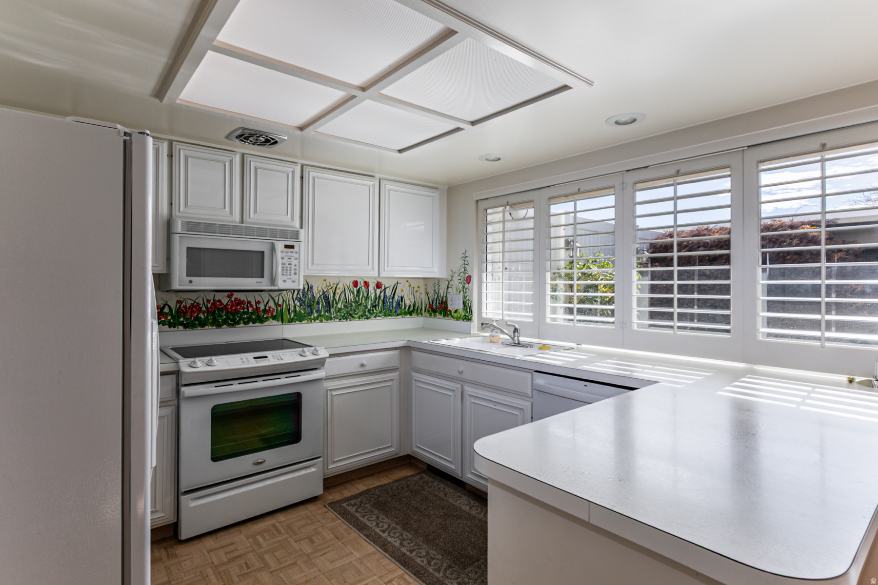 VILLAGE 3 - Residential