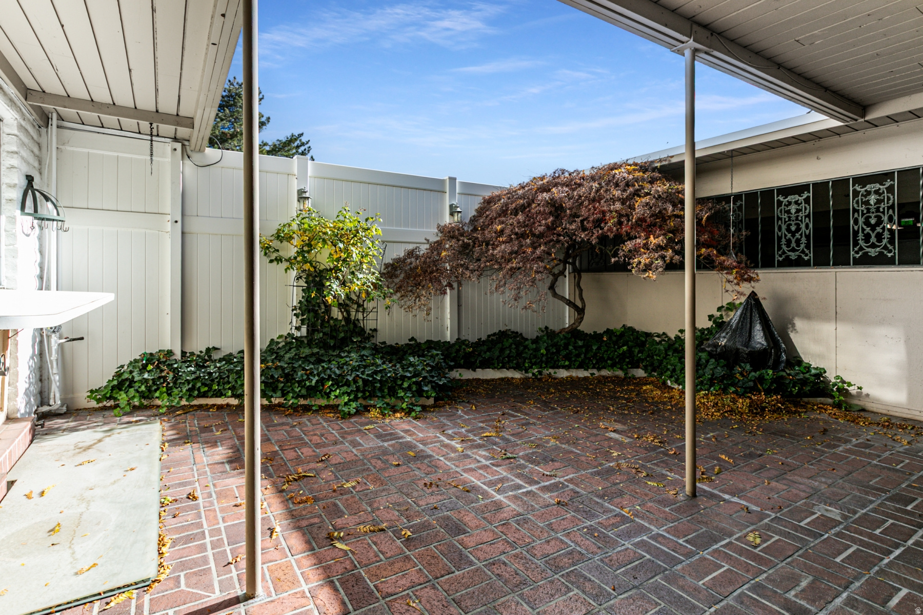 VILLAGE 3 - Residential