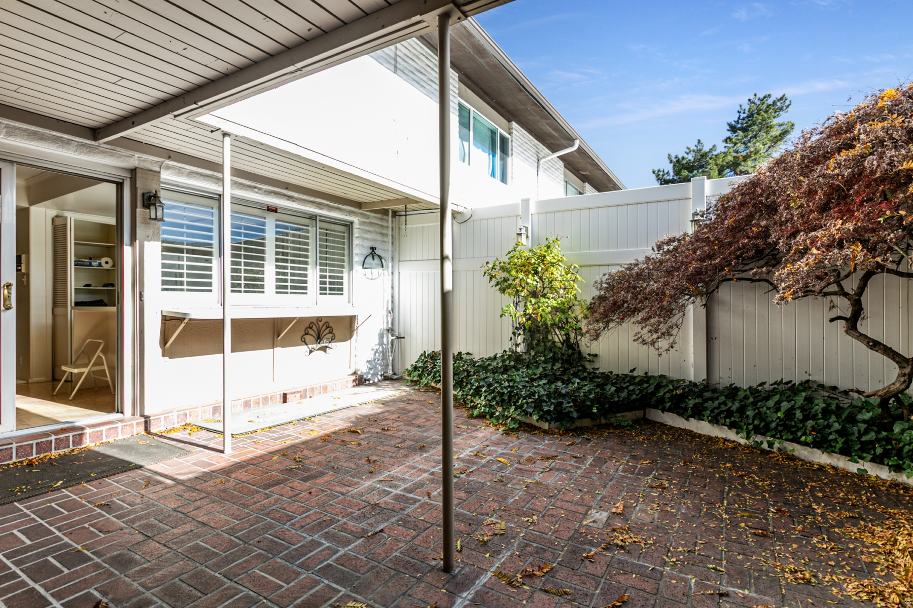 VILLAGE 3 - Residential