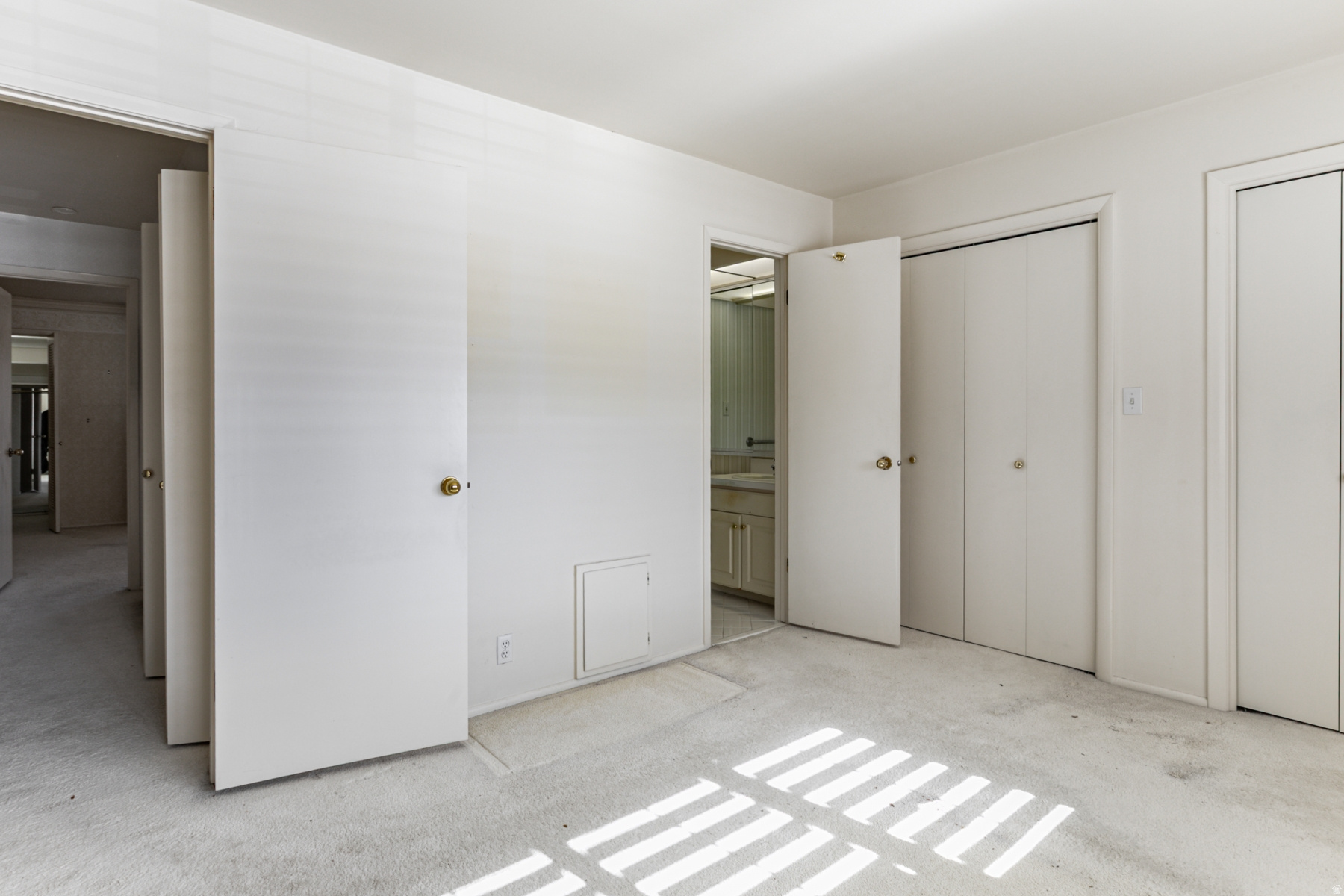 VILLAGE 3 - Residential