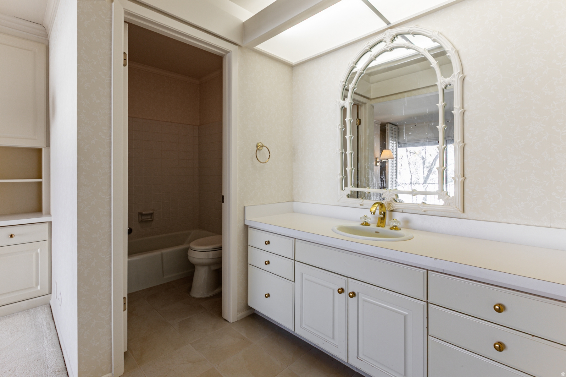 VILLAGE 3 - Residential