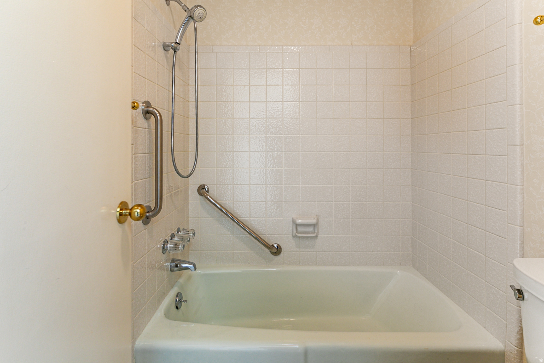 VILLAGE 3 - Residential