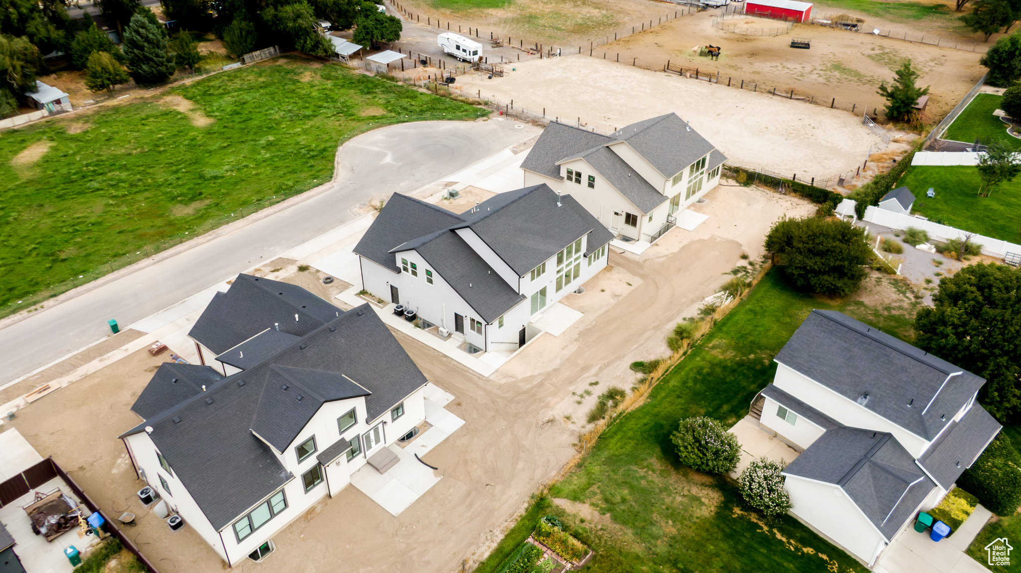 HUNTINGTON FARMS - Residential