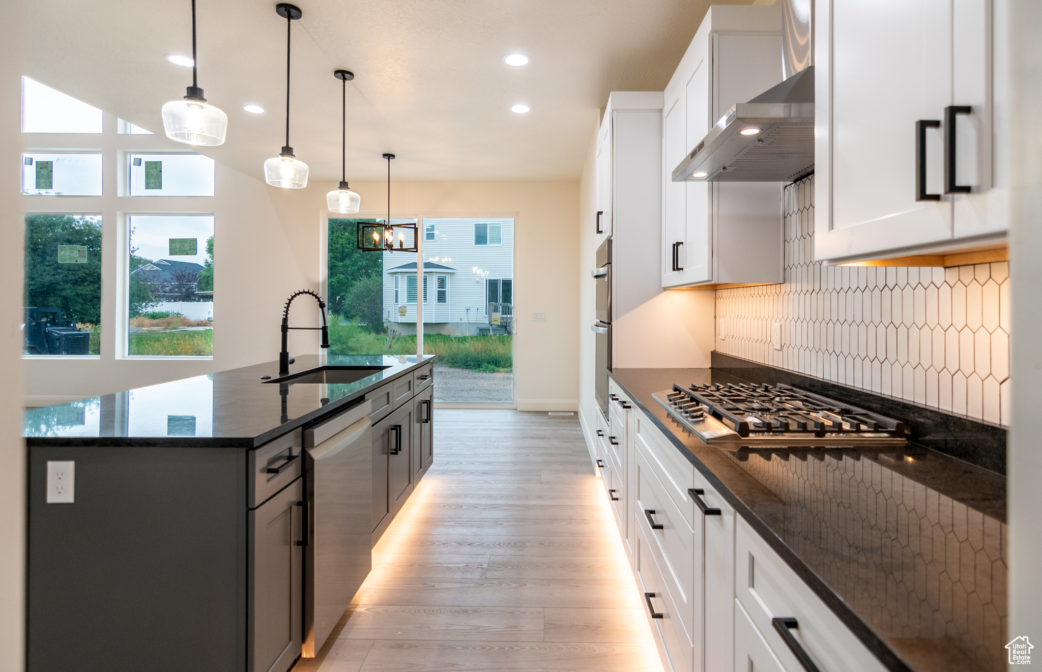 HUNTINGTON FARMS - Residential