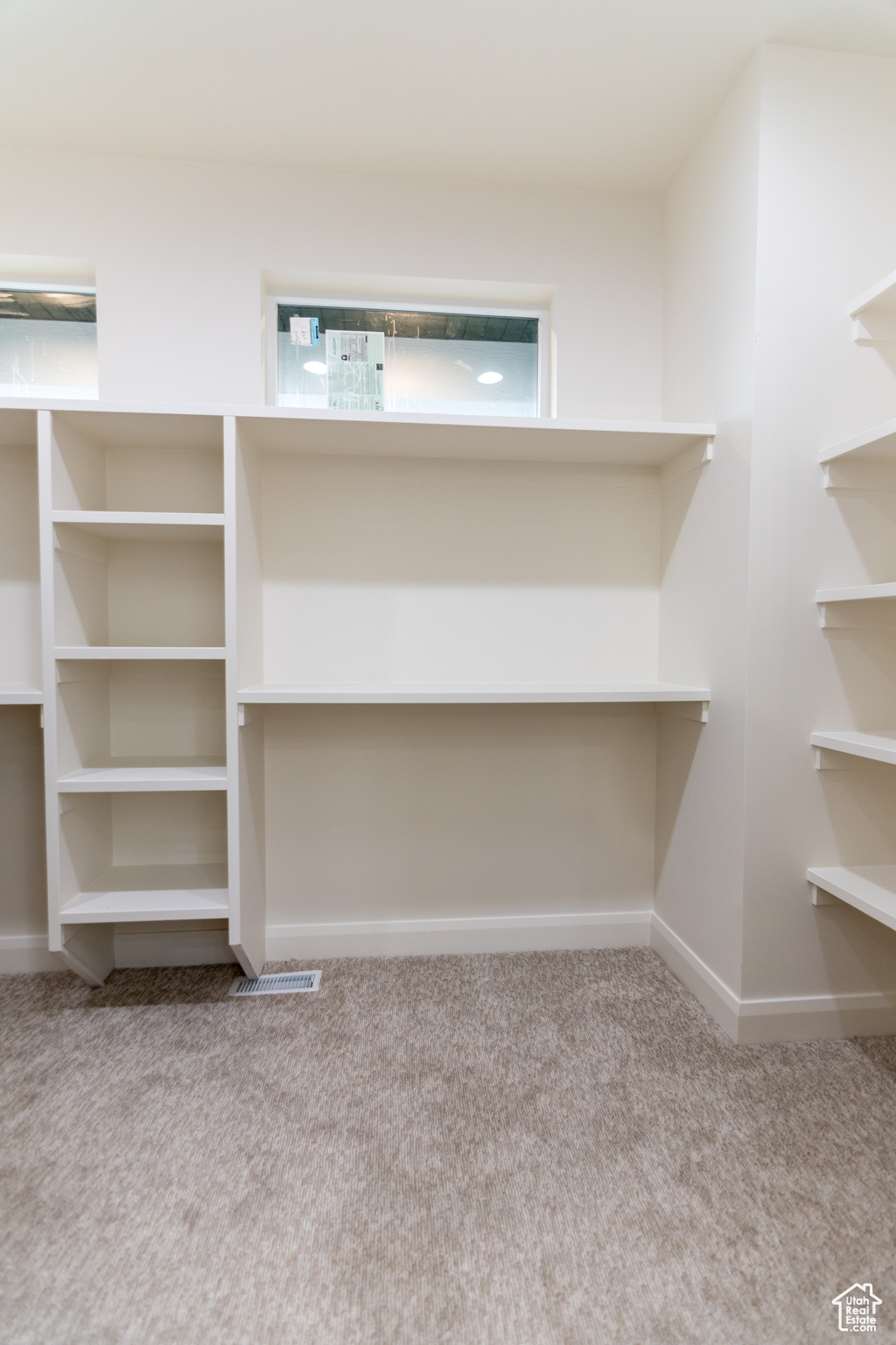 HUNTINGTON FARMS - Residential