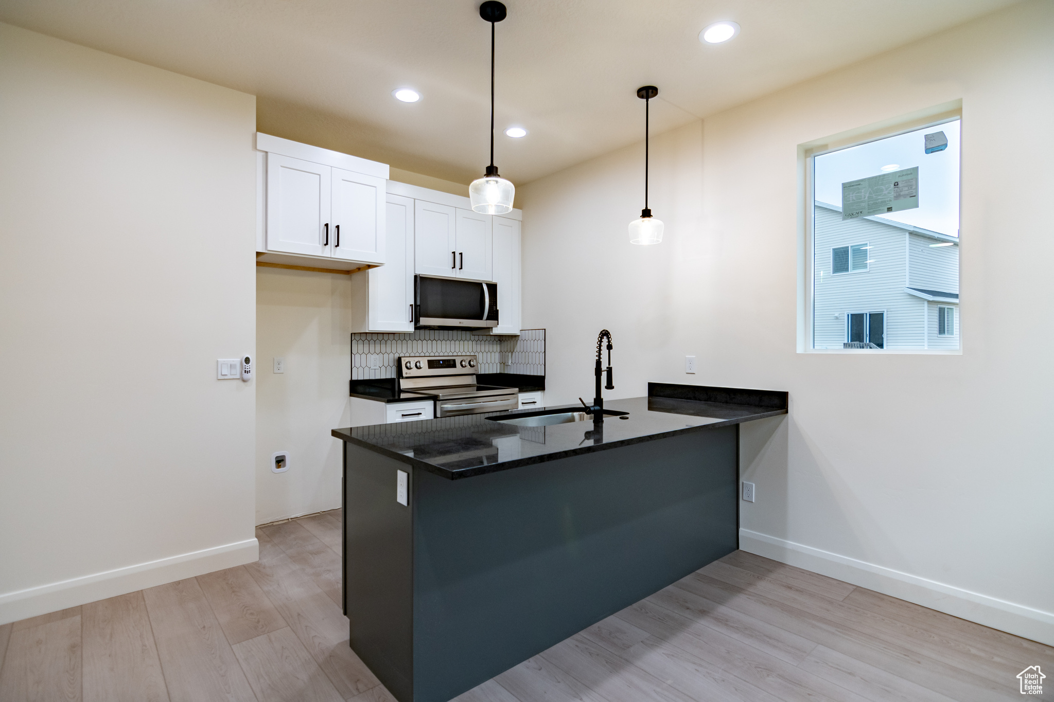 HUNTINGTON FARMS - Residential