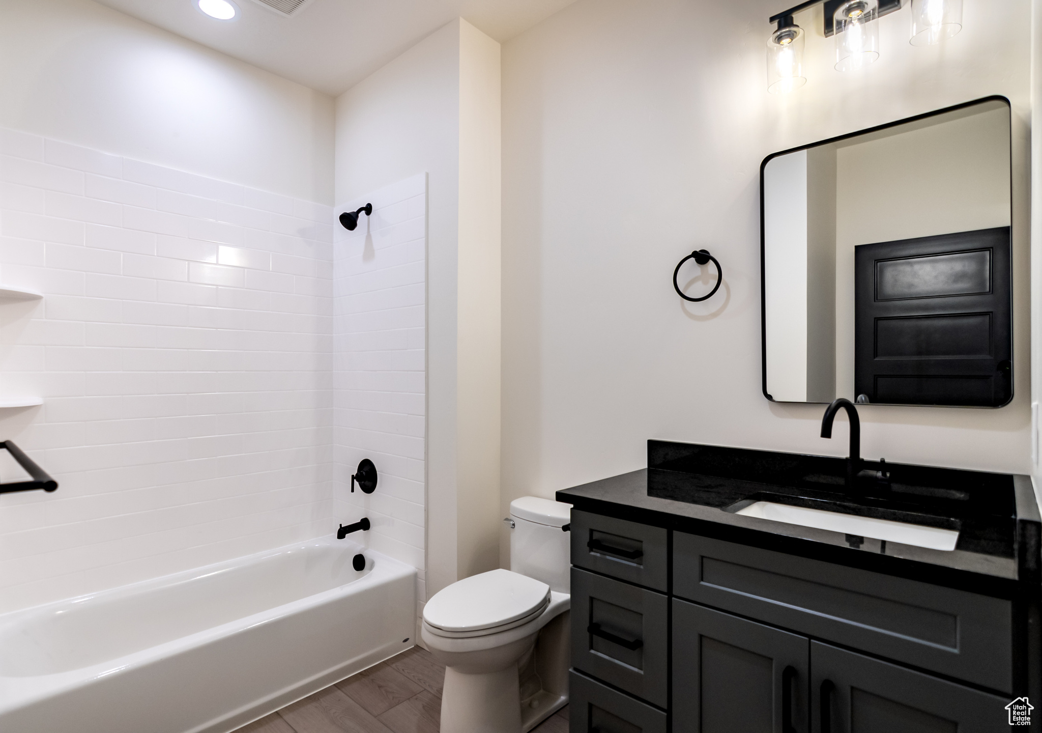 HUNTINGTON FARMS - Residential