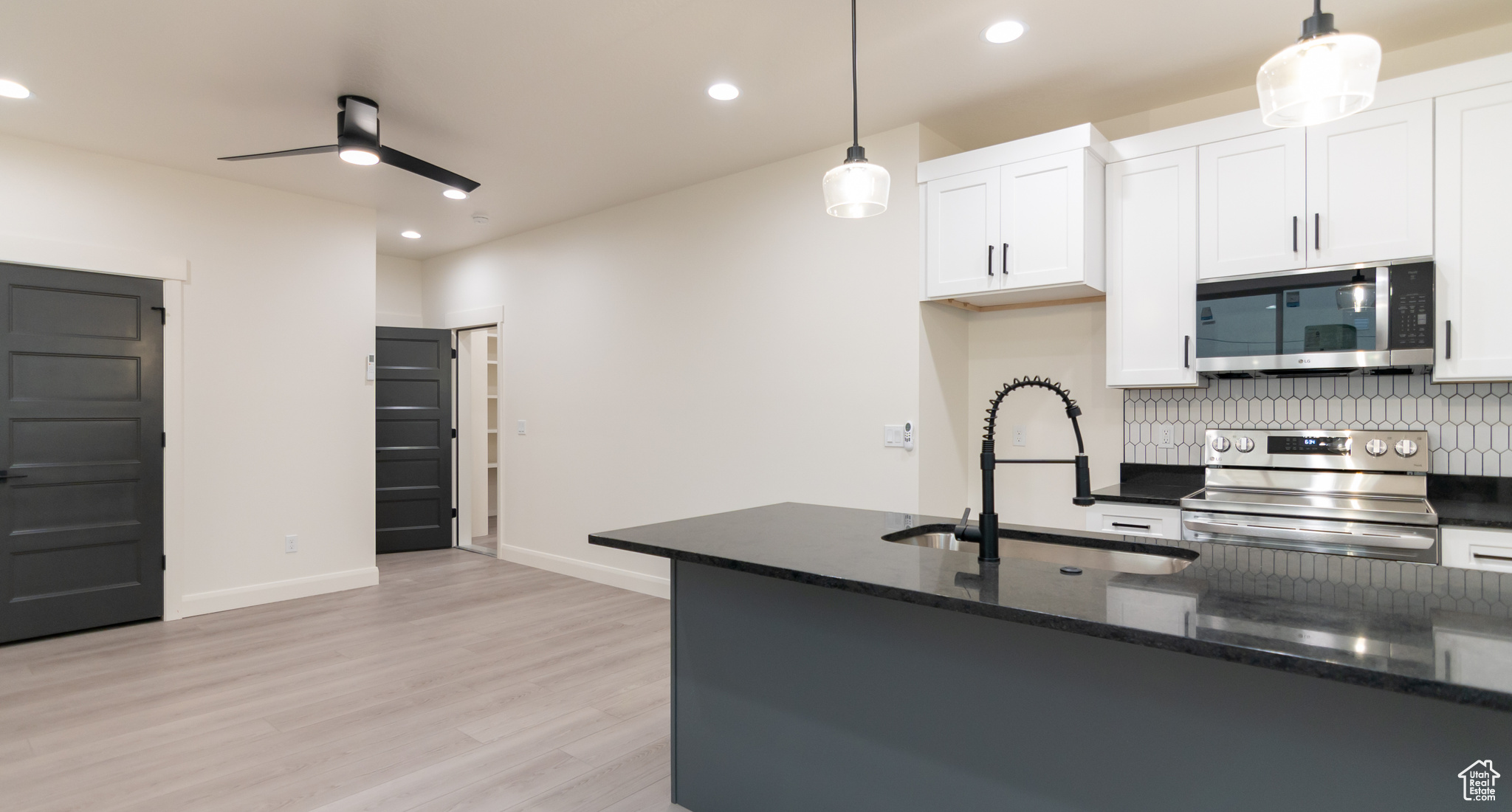 HUNTINGTON FARMS - Residential