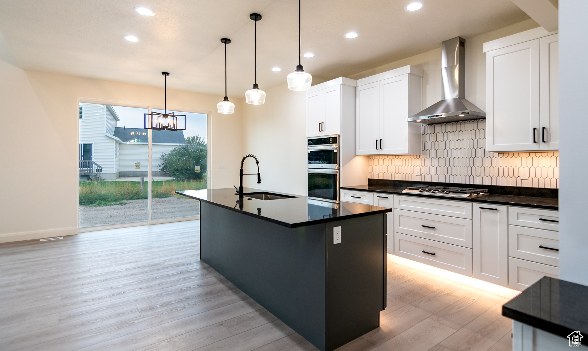 HUNTINGTON FARMS - Residential