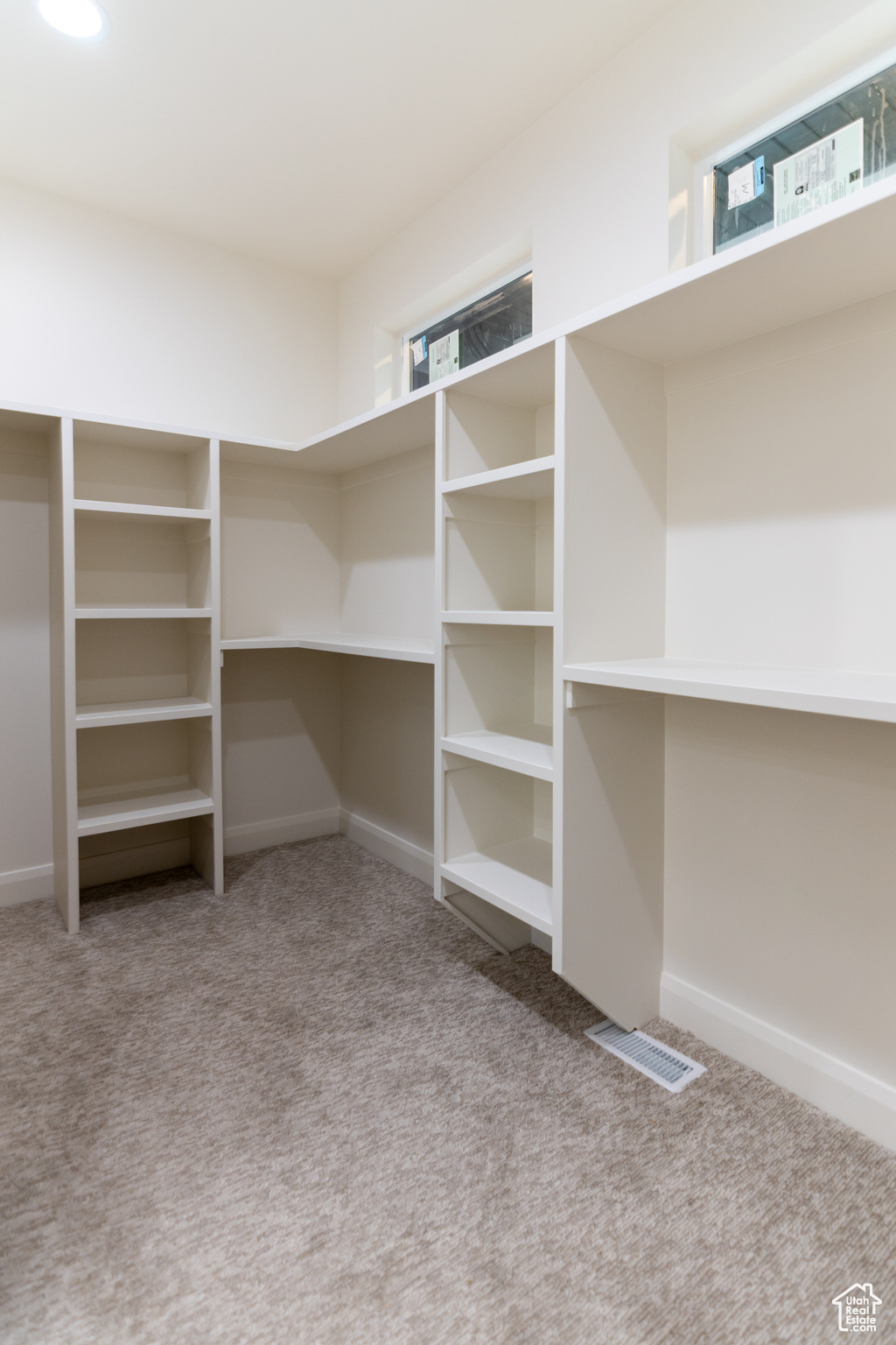 HUNTINGTON FARMS - Residential