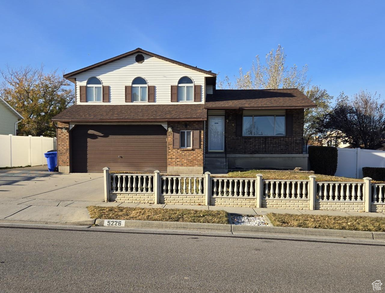 5226 W Saguaro Dr, West Jordan, Utah image 1