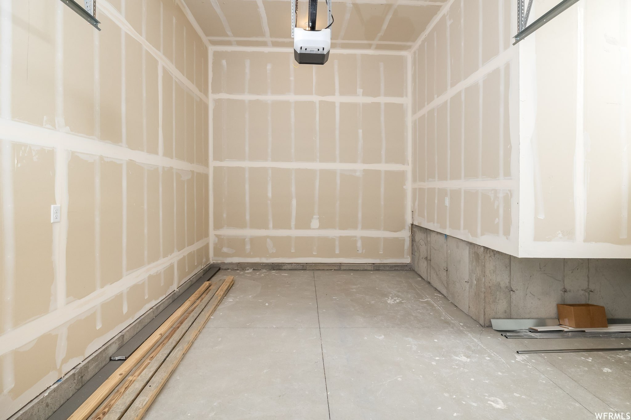 MOUNT STERLING FARM - Residential