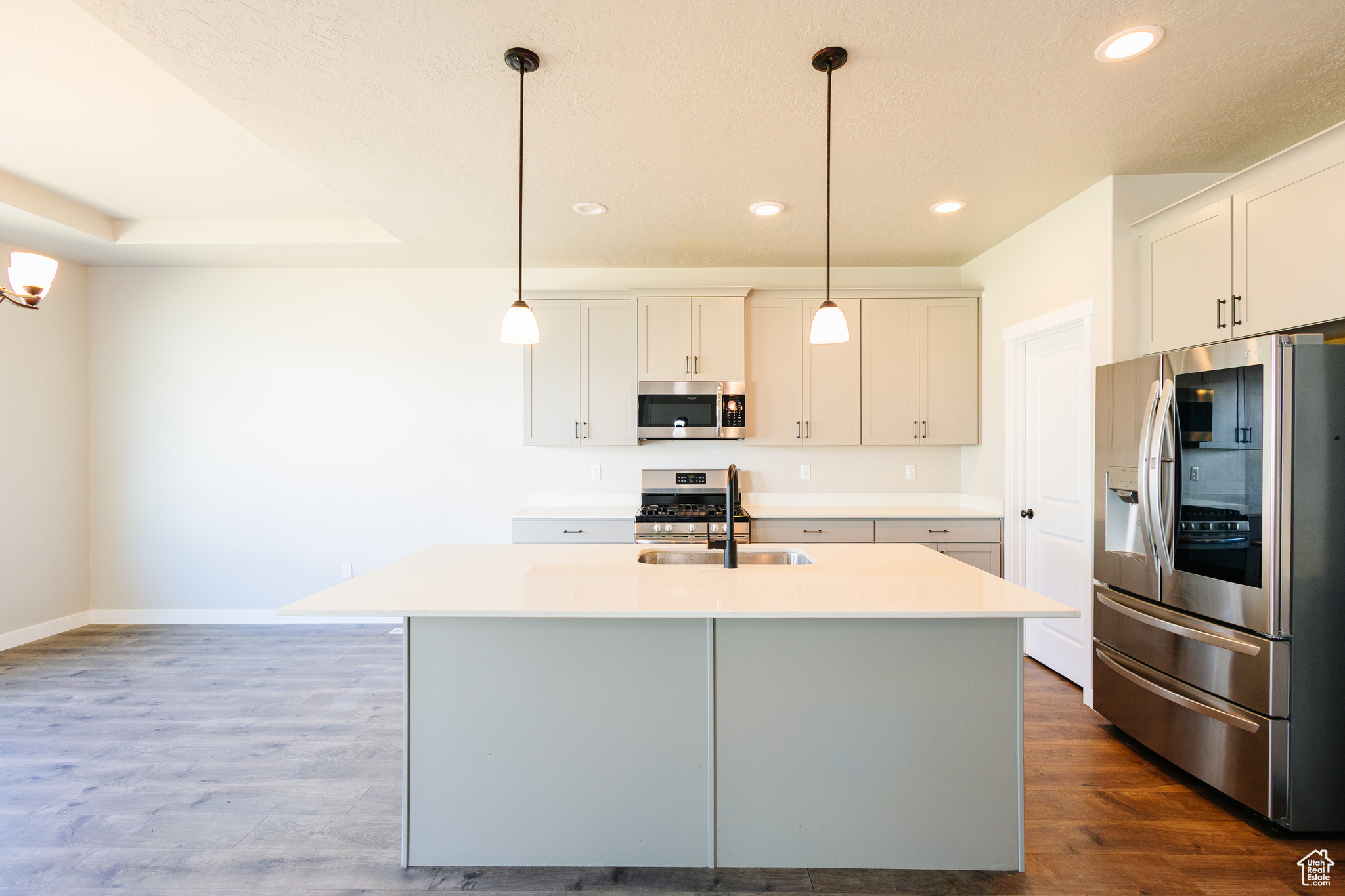 FOOTHILL VILLAGE - Residential
