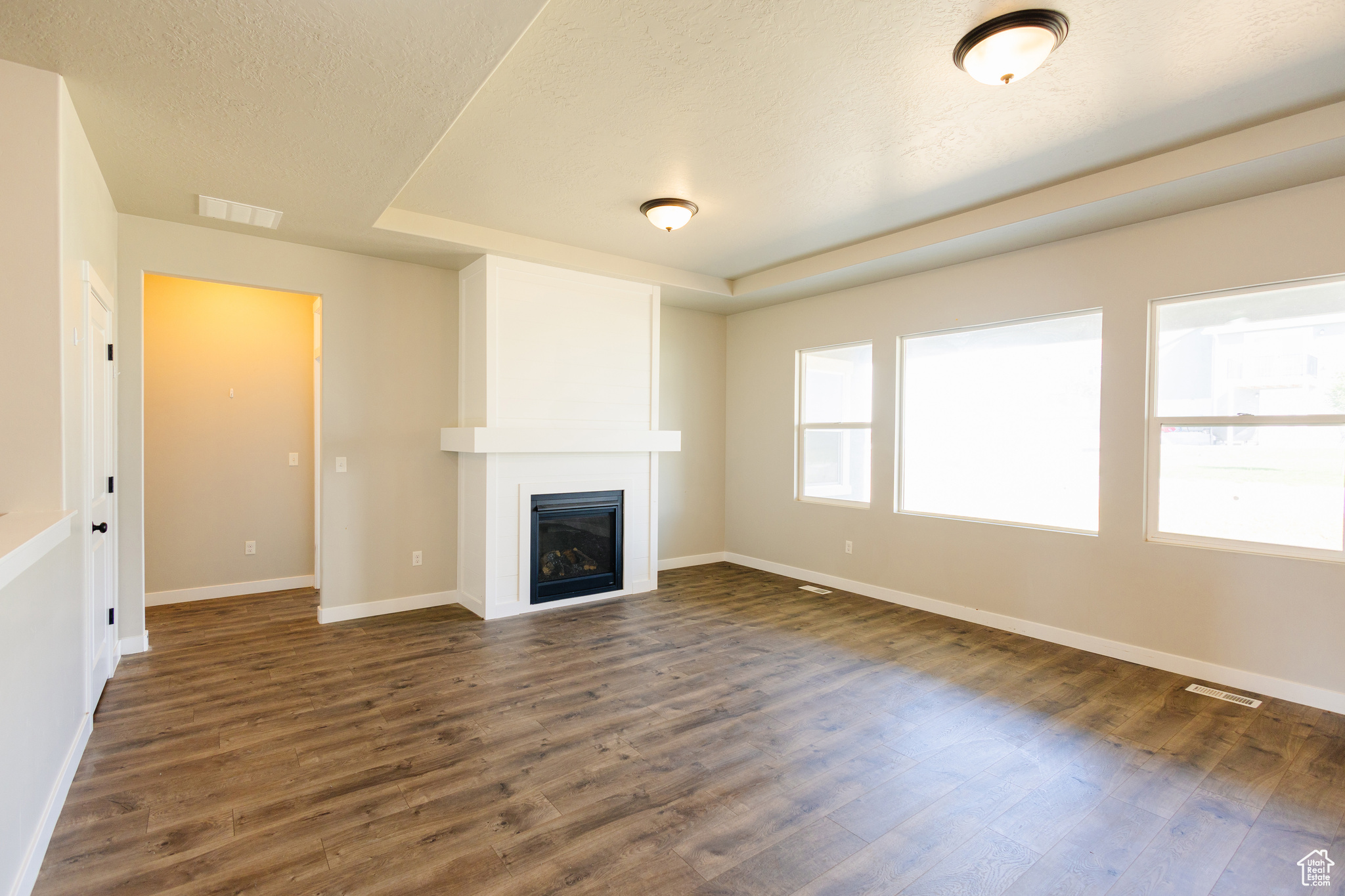 FOOTHILL VILLAGE - Residential
