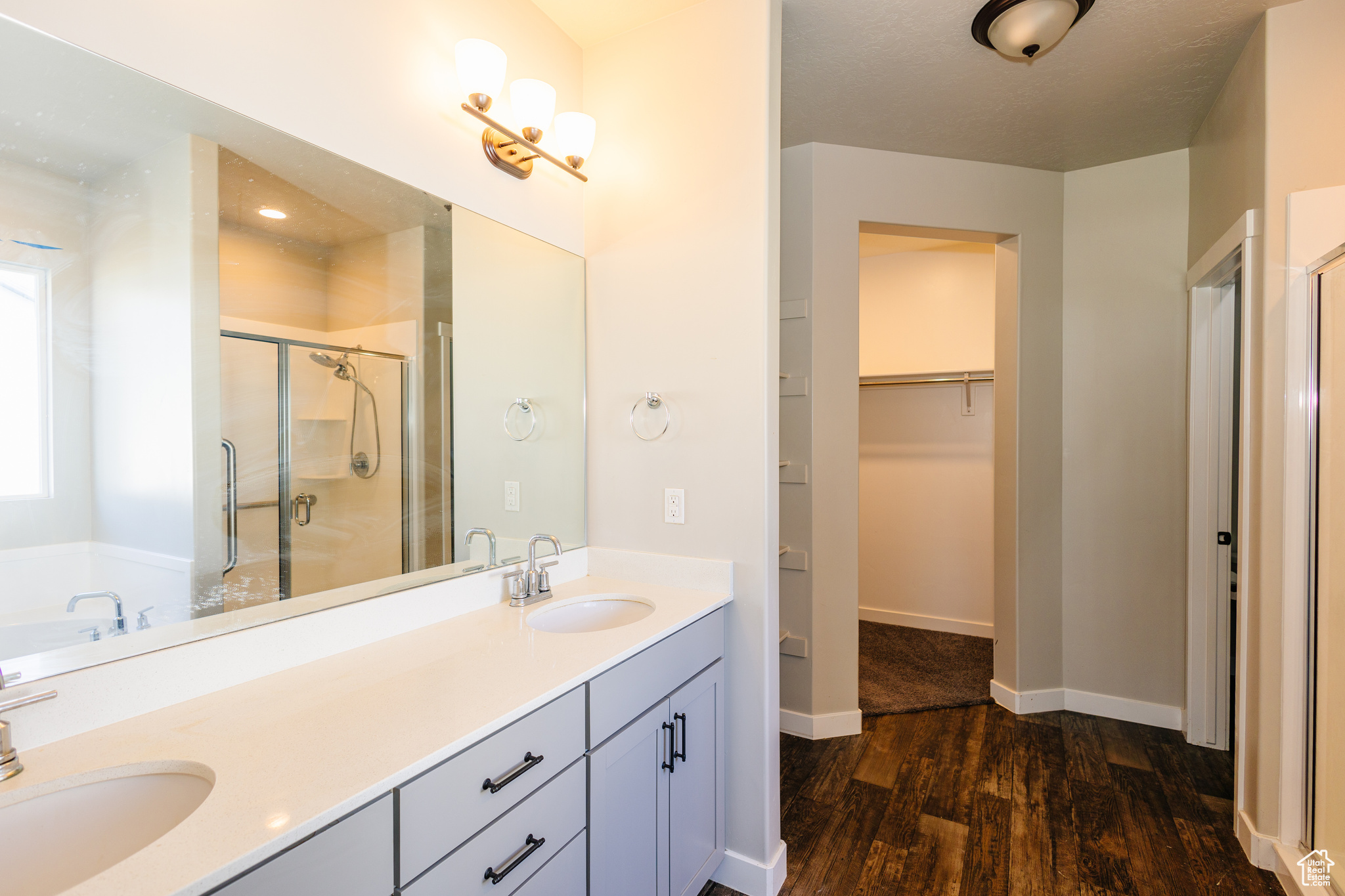FOOTHILL VILLAGE - Residential