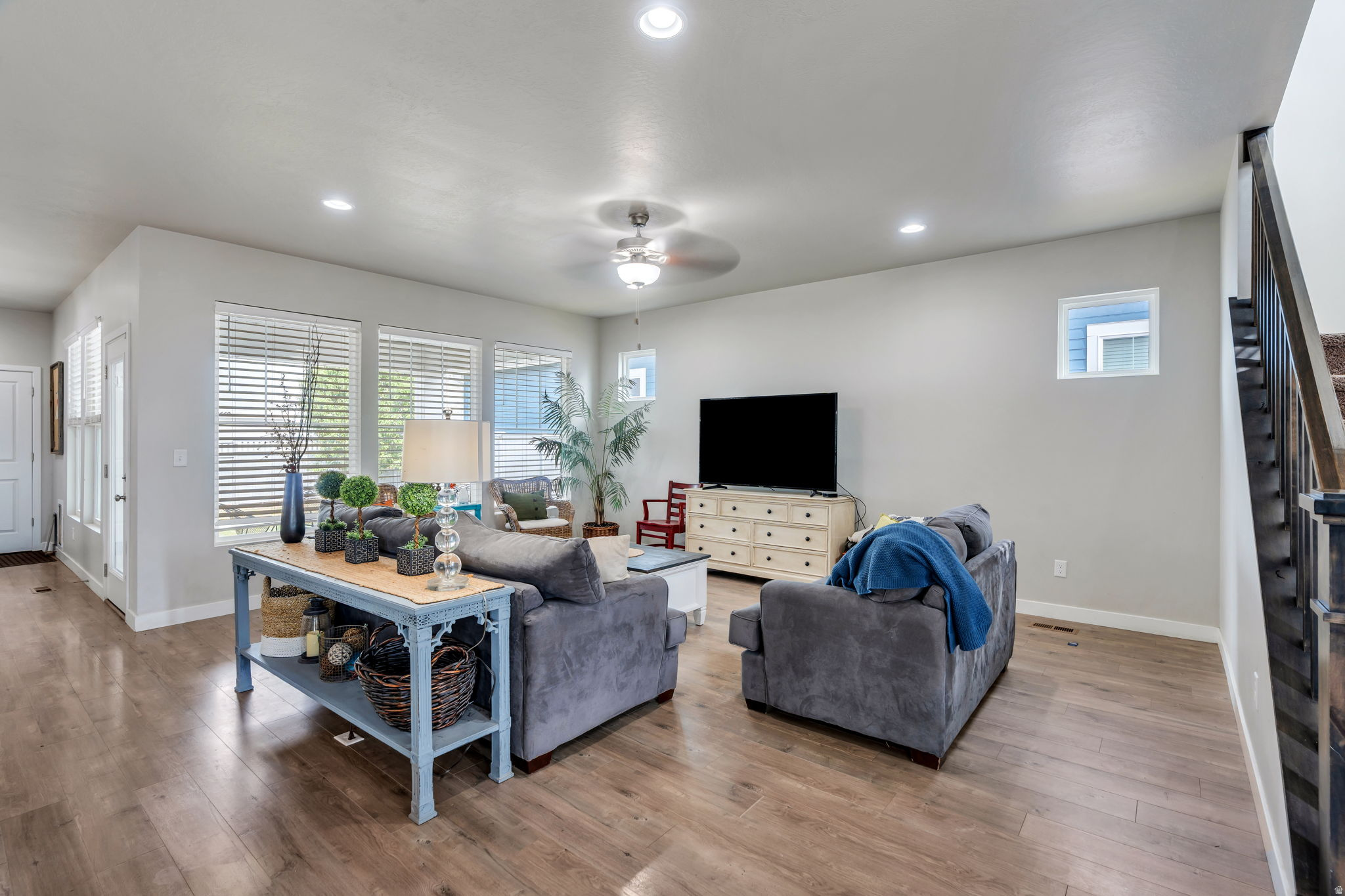 DAYBREAK - Residential